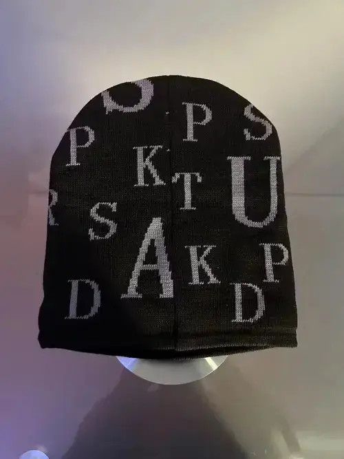 VIBE Y2K Letter Graphic Beanie Size ONE SIZE - 2 Thumbnail