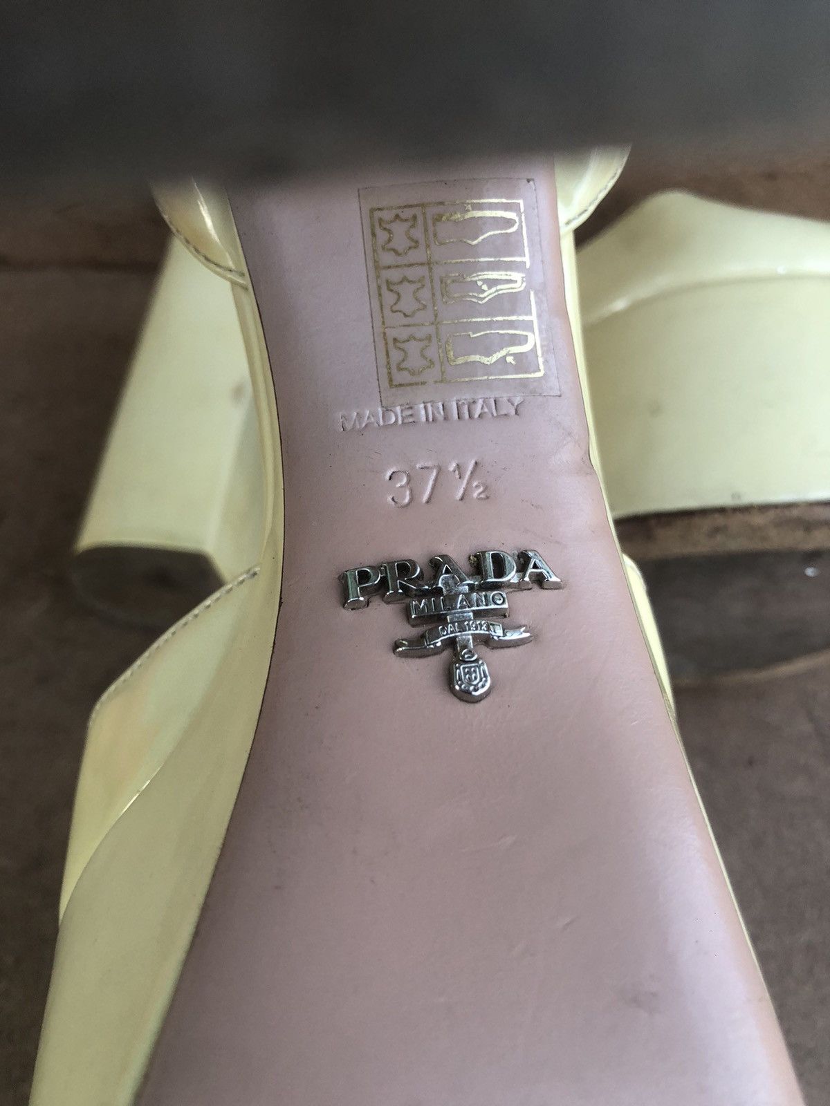 Prada Vintage Prada Heels Size 37.5 Size US 7.5 / IT 37.5 - 8 Thumbnail
