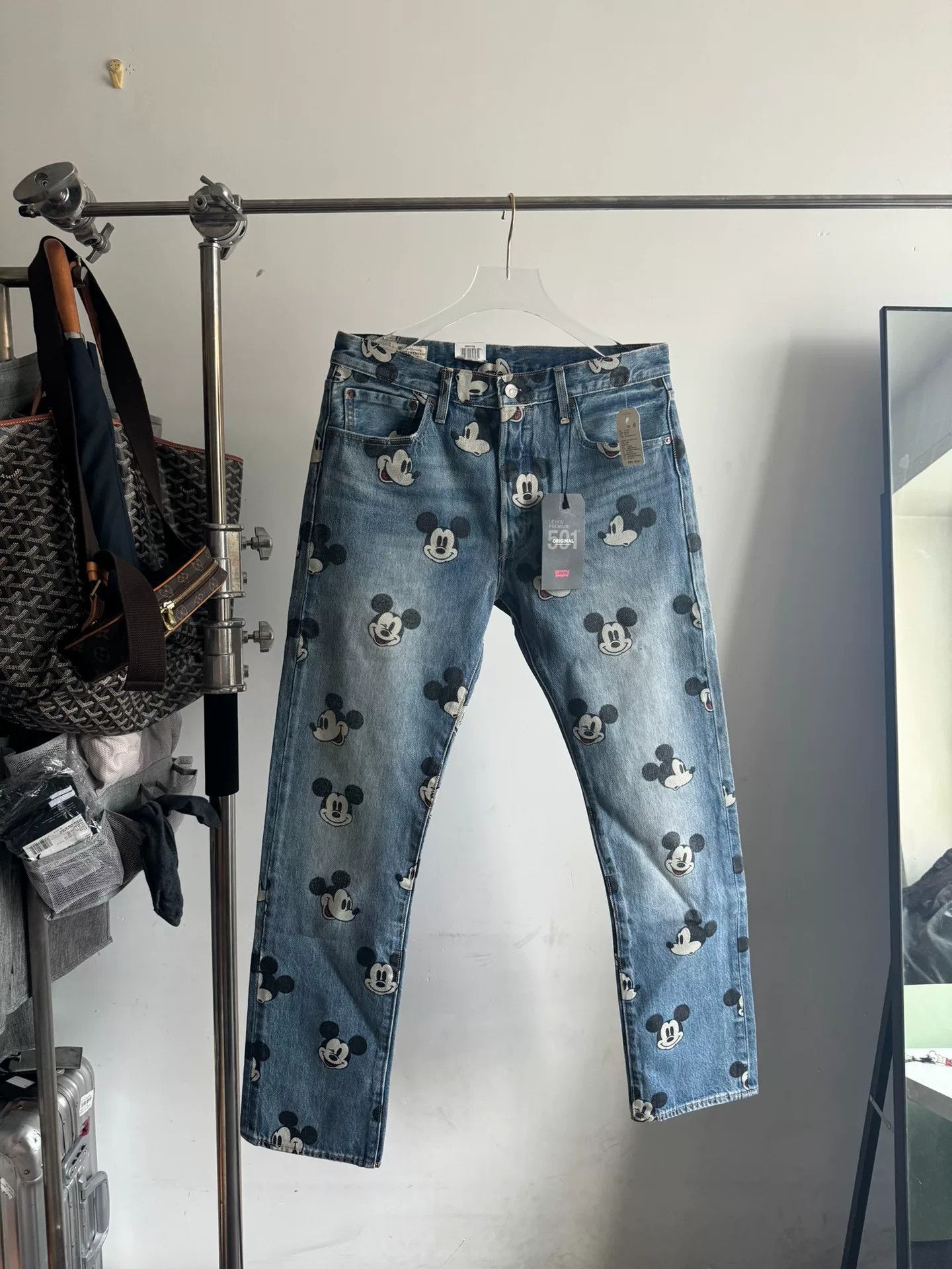 Levi's Levi's Disney Mickey Collaboration Jeans Size US 32 / EU 48 - 1 Thumbnail