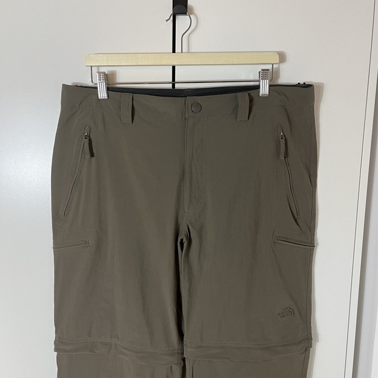 The North Face The North Face Cargo Multipocket Transformer Nylon Pants Size US 36 / EU 52 - 2 Thumbnail