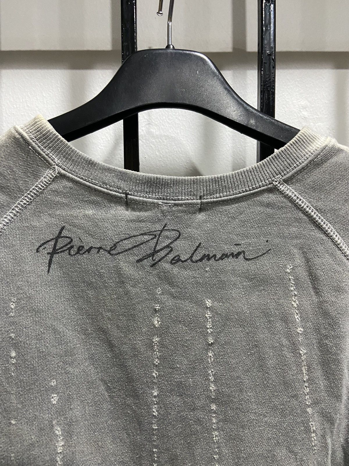 Balmain Thrashed Balmain pullover sweatshirt Size US M / EU 48-50 / 2 - 3 Thumbnail