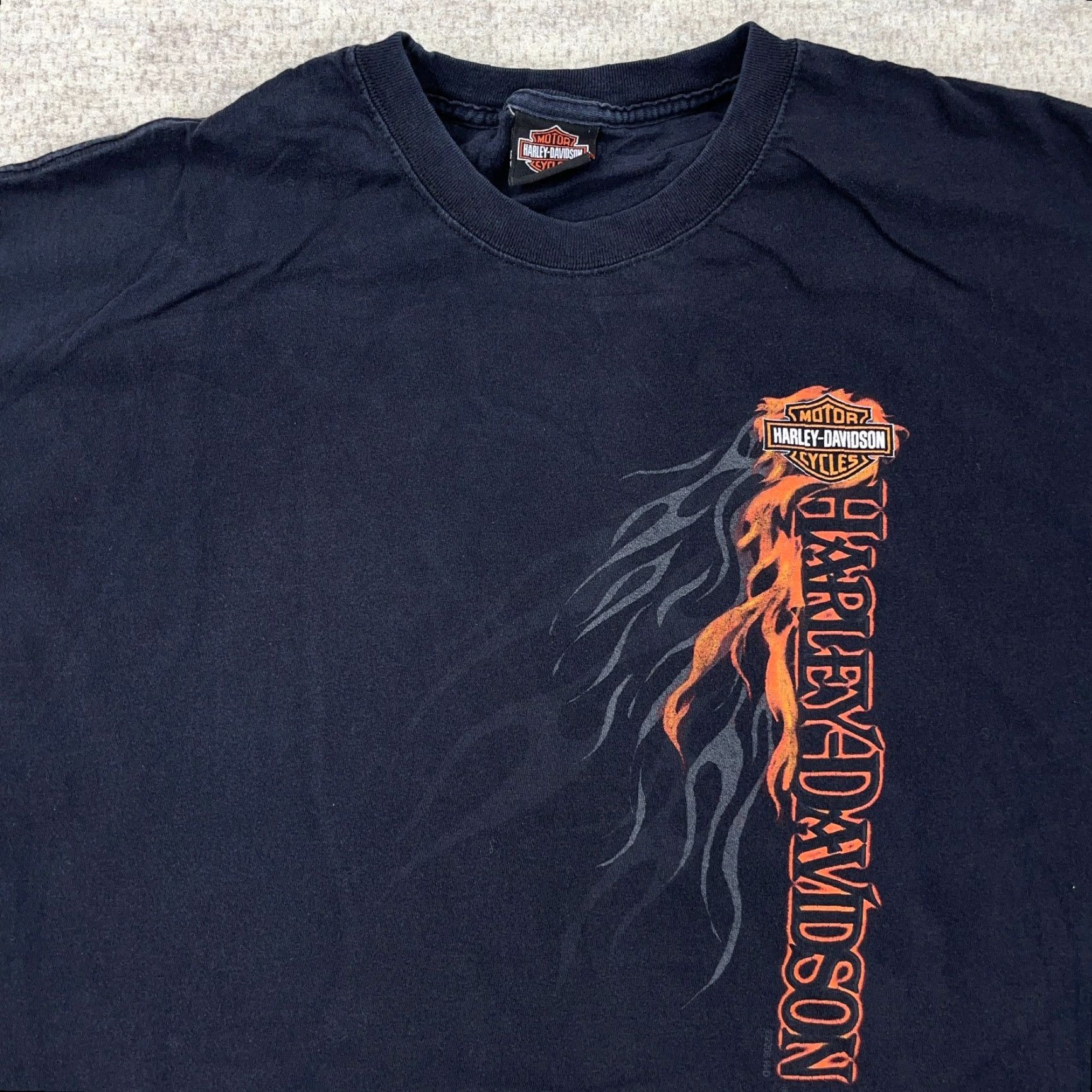 Harley Davidson VINTAGE Harley-Davidson Shirt Men 2XL Black Fire Flames Skull Graphic Print Crew Neck Short Sleeve 80s Biker Mens Shirts Size US XXL / EU 58 / 5 - 3 Thumbnail