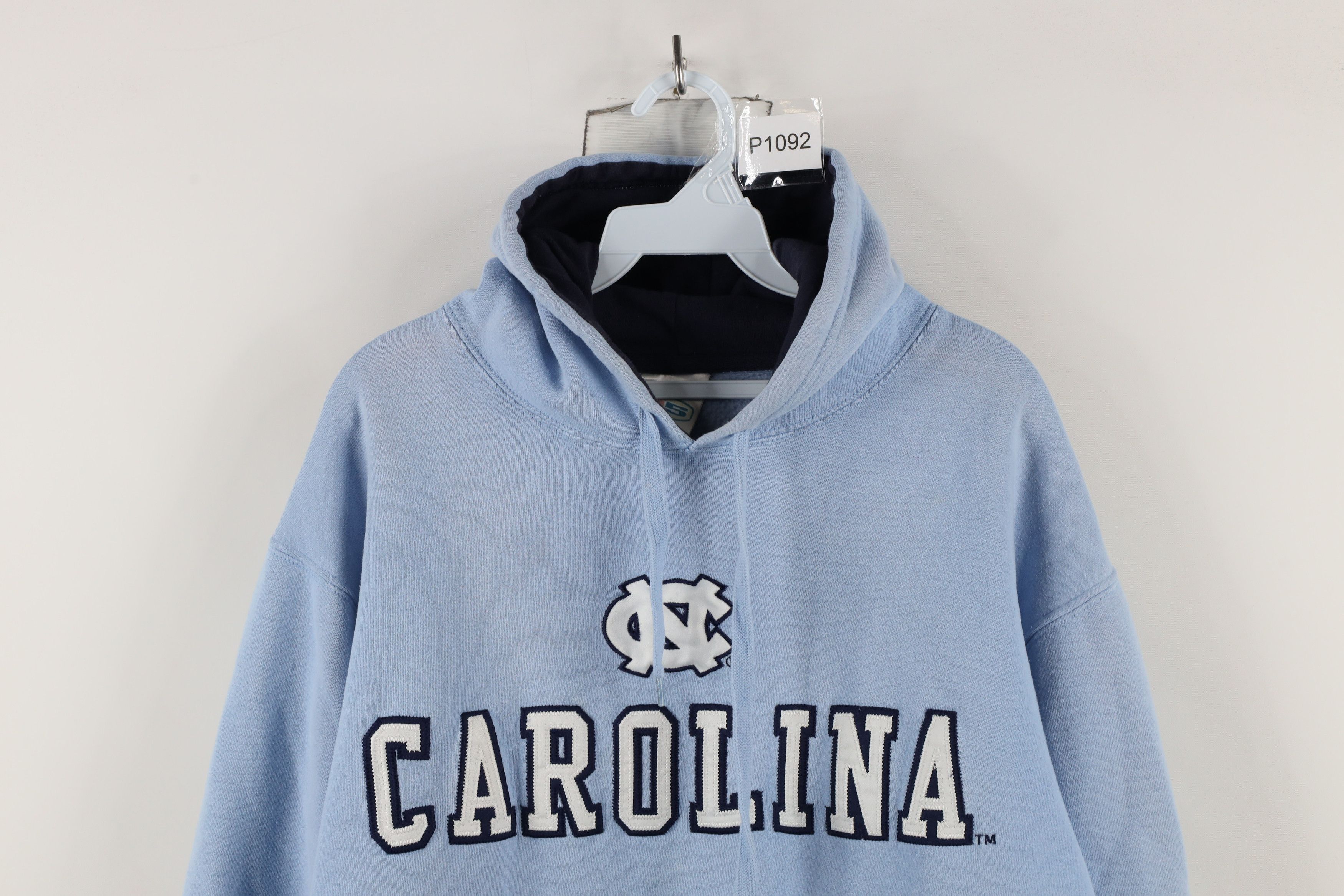 Vintage Vintage 90s University of North Carolina Hoodie Sweatshirt Size US L / EU 52-54 / 3 - 2 Thumbnail