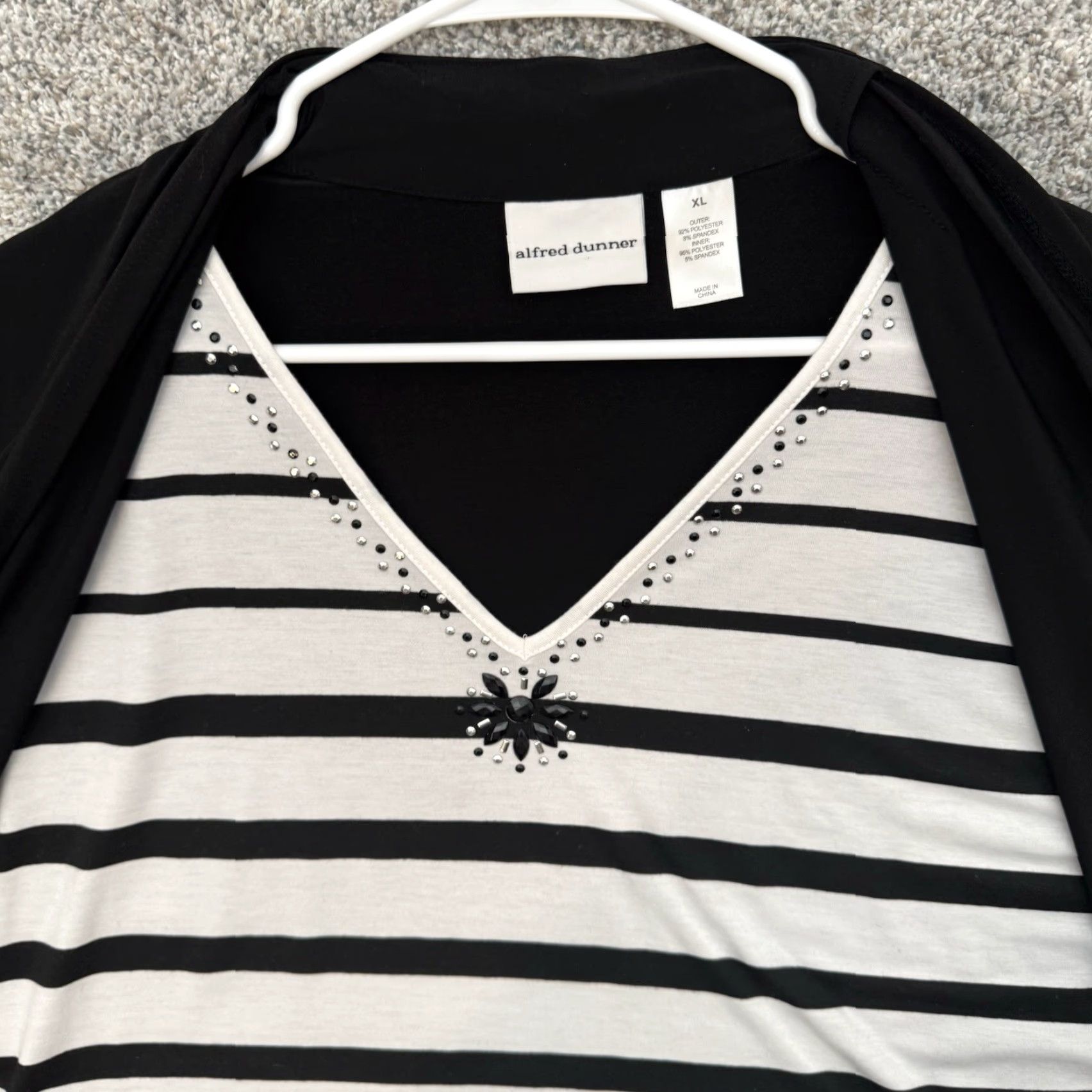 Vintage Alfred Dunner Top XL Office Chic Blouse Women Black Short Sleeve Polyester Spandex Lagenlook Grandmacore Minimalist Art Teacher Size XL / US 12-14 / IT 48-50 - 5 Thumbnail