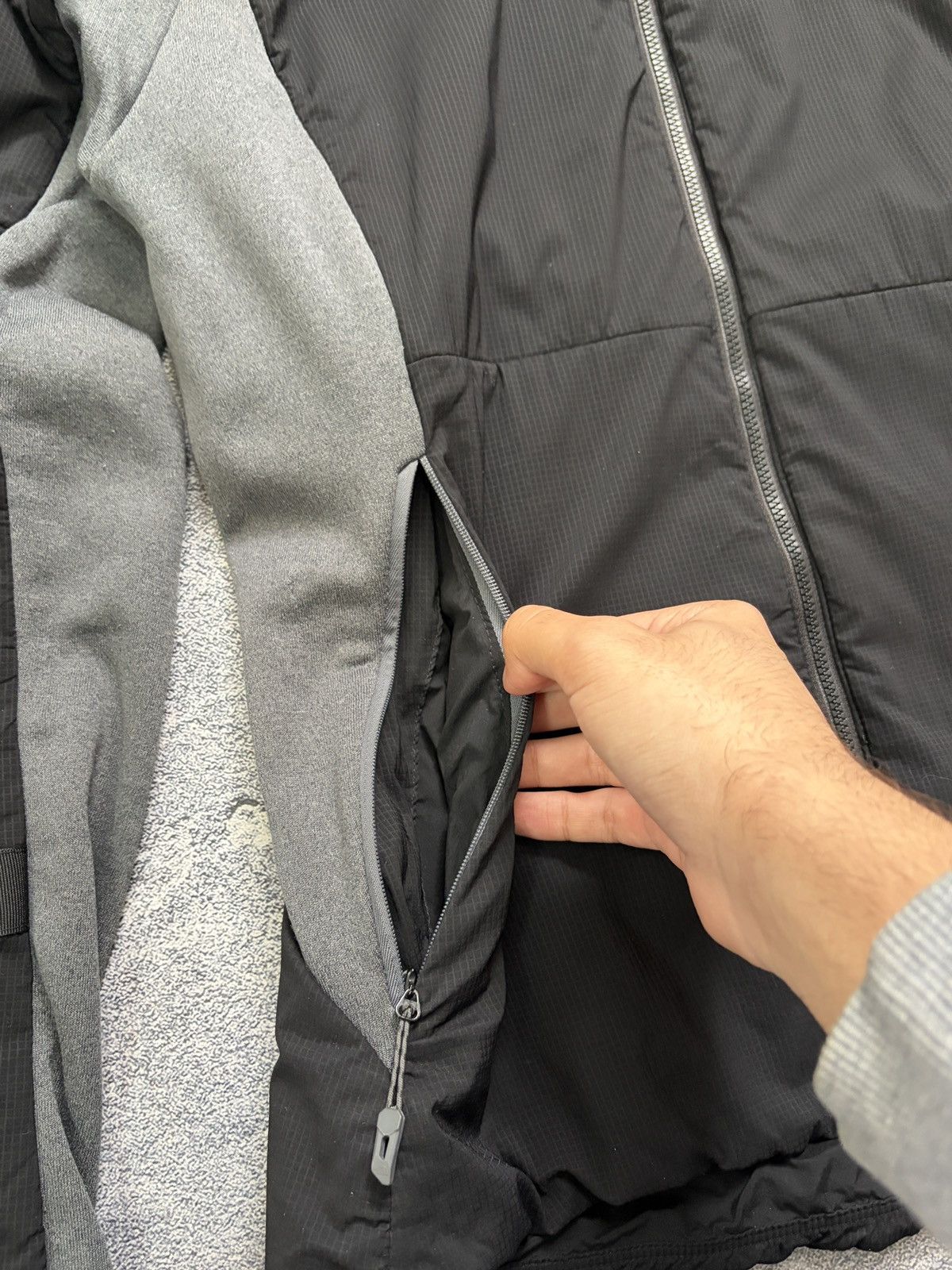 The North Face The North Face Ventrix Insulated Hoodie Jacket Black Grey M Size M / US 6-8 / IT 42-44 - 10 Thumbnail
