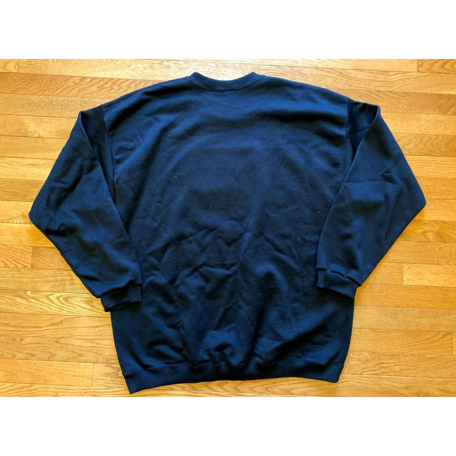 Adidas VINTAGE adidas Shirt Mens L Black and Gold Sweatshirt Crewneck Size Embroidered 90s Square Size US L / EU 52-54 / 3 - 2 Thumbnail