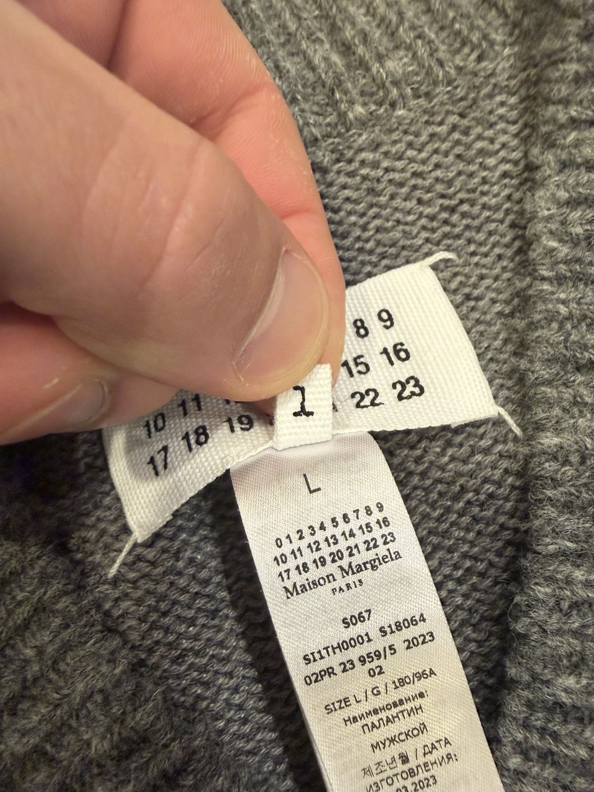 Maison Margiela Maison Margiela Knitted Sweater Vest Size US S / EU 44-46 / 1 - 6 Thumbnail
