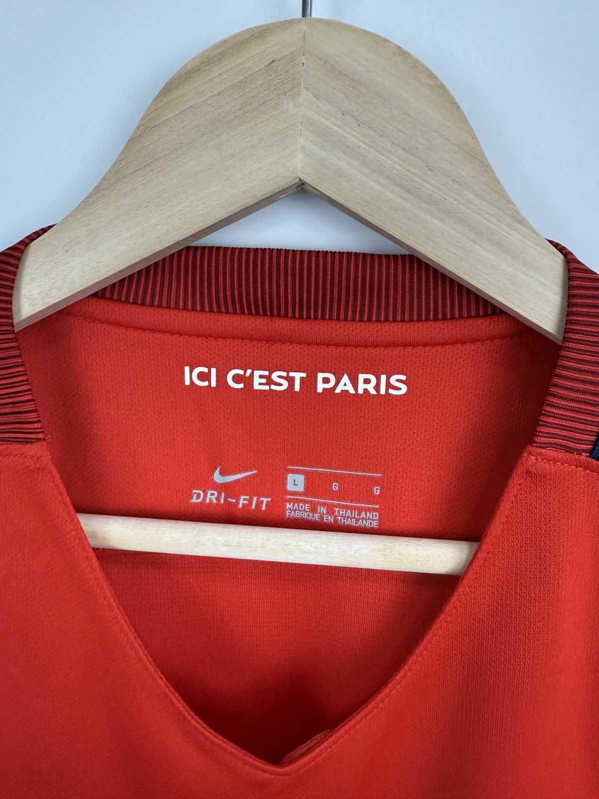 Nike 🇫🇷 Nike Draxler PSG Paris Saint Germain 2016 Soccer Jerseys Size US L / EU 52-54 / 3 - 8 Thumbnail