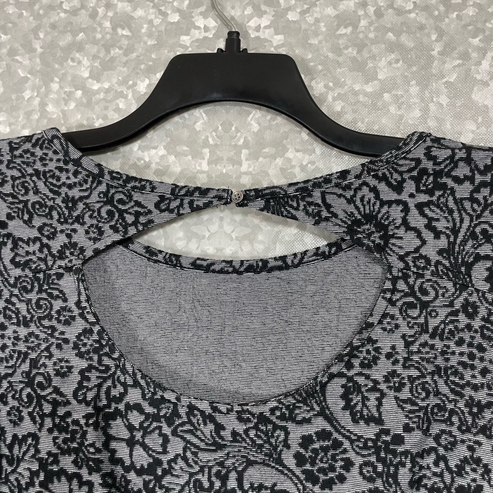 Loft Ann Taylor LOFT Black Lace Print Knit Top - Size Medium Size M / US 6-8 / IT 42-44 - 6 Thumbnail