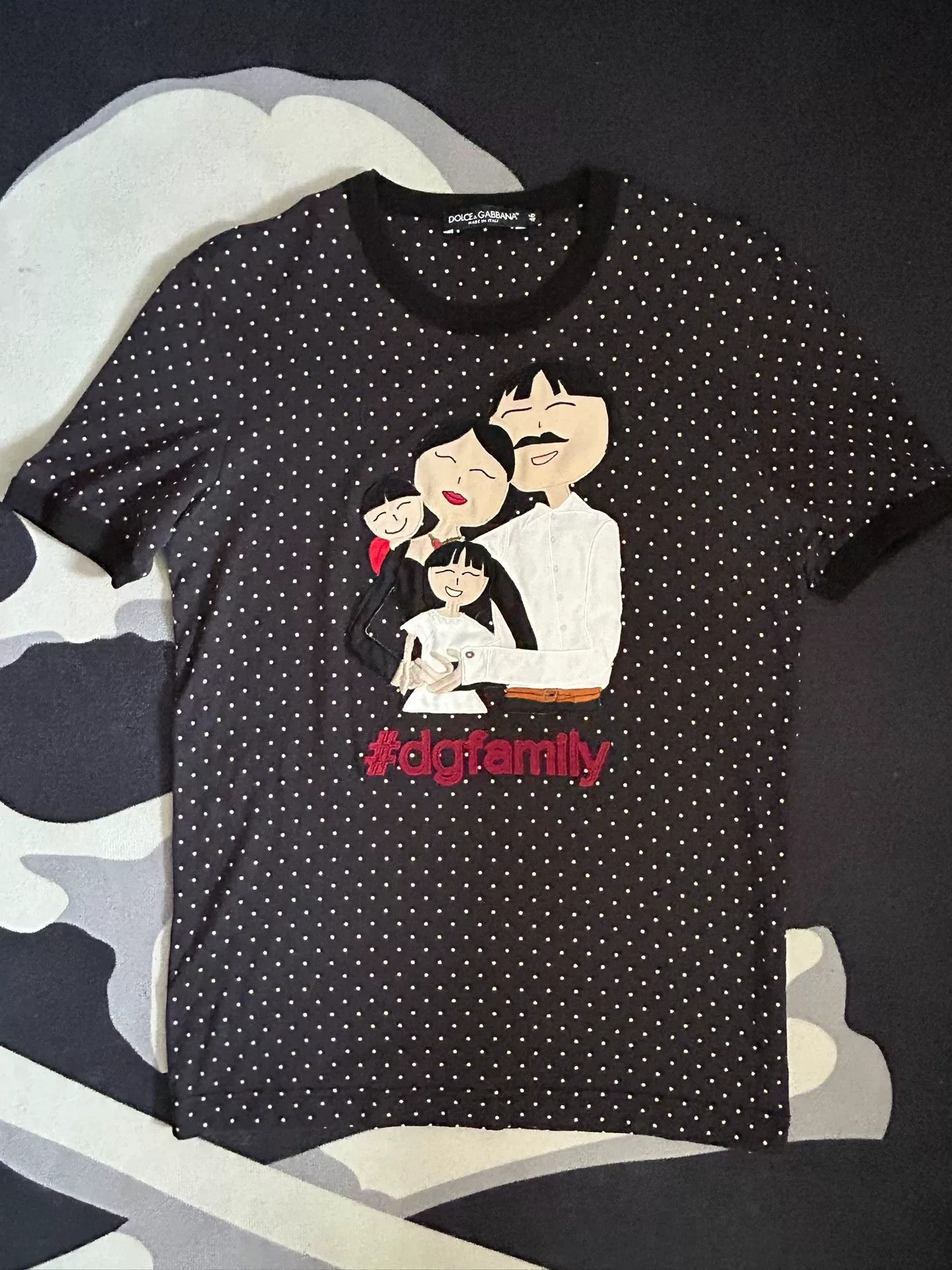 Dolce & Gabbana Dolce&Gabbana Family Series T-Shirt Size US M / EU 48-50 / 2 - 1 Thumbnail