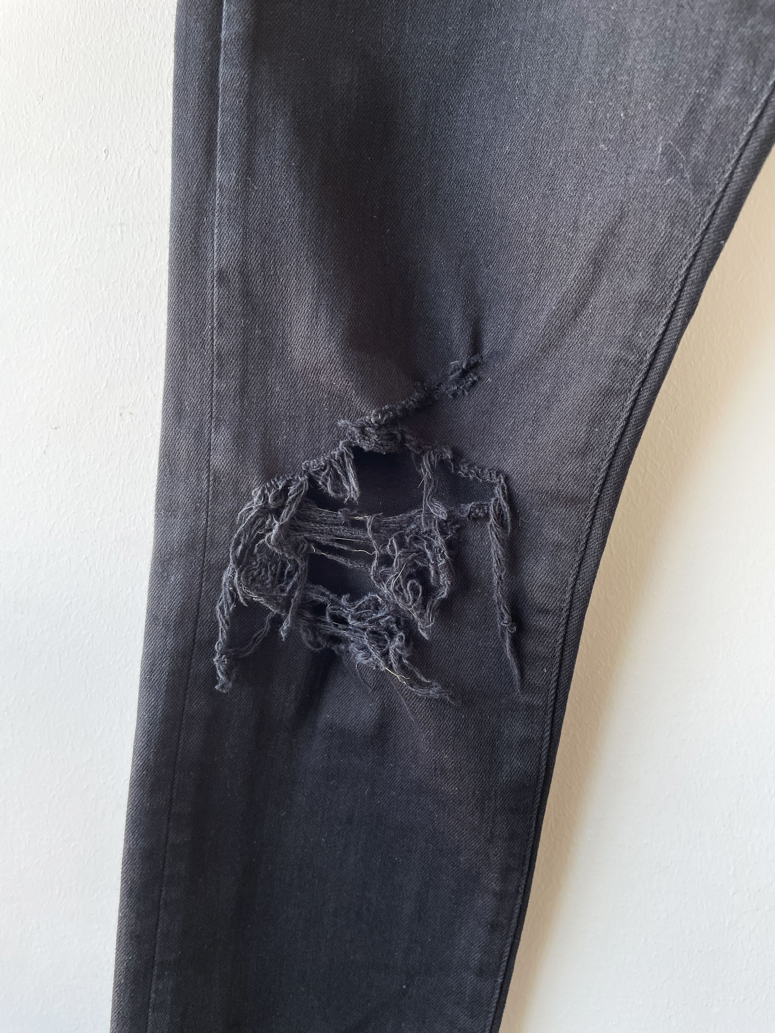 John Elliott Cast 2 nero distressed jeans Size US 30 / EU 46 - 3 Thumbnail