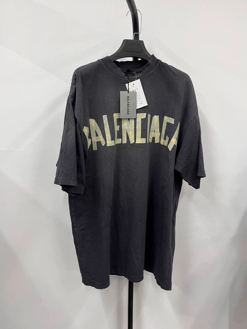 Balenciaga Balenciaga Tape Tape Made Old Short Sleeve T-Shirt Size US S / EU 44-46 / 1 - 1 Thumbnail