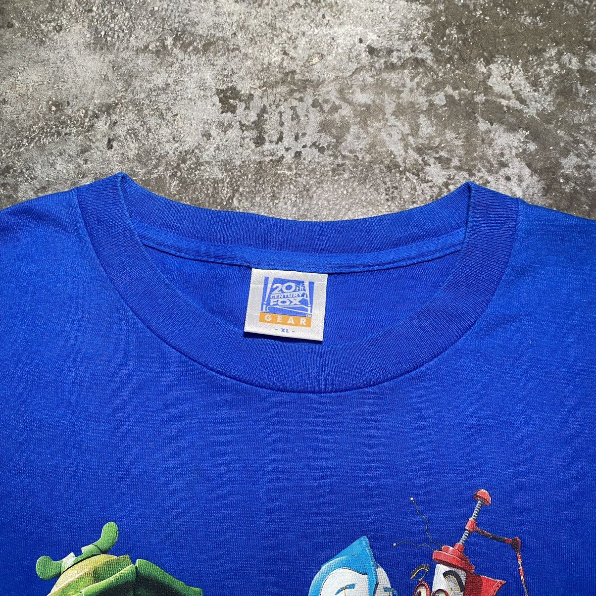 Vintage VINTAGE ROBOTS MOVIE T SHIRT 20th CENTURY FOX Size US XL / EU 56 / 4 - 3 Thumbnail