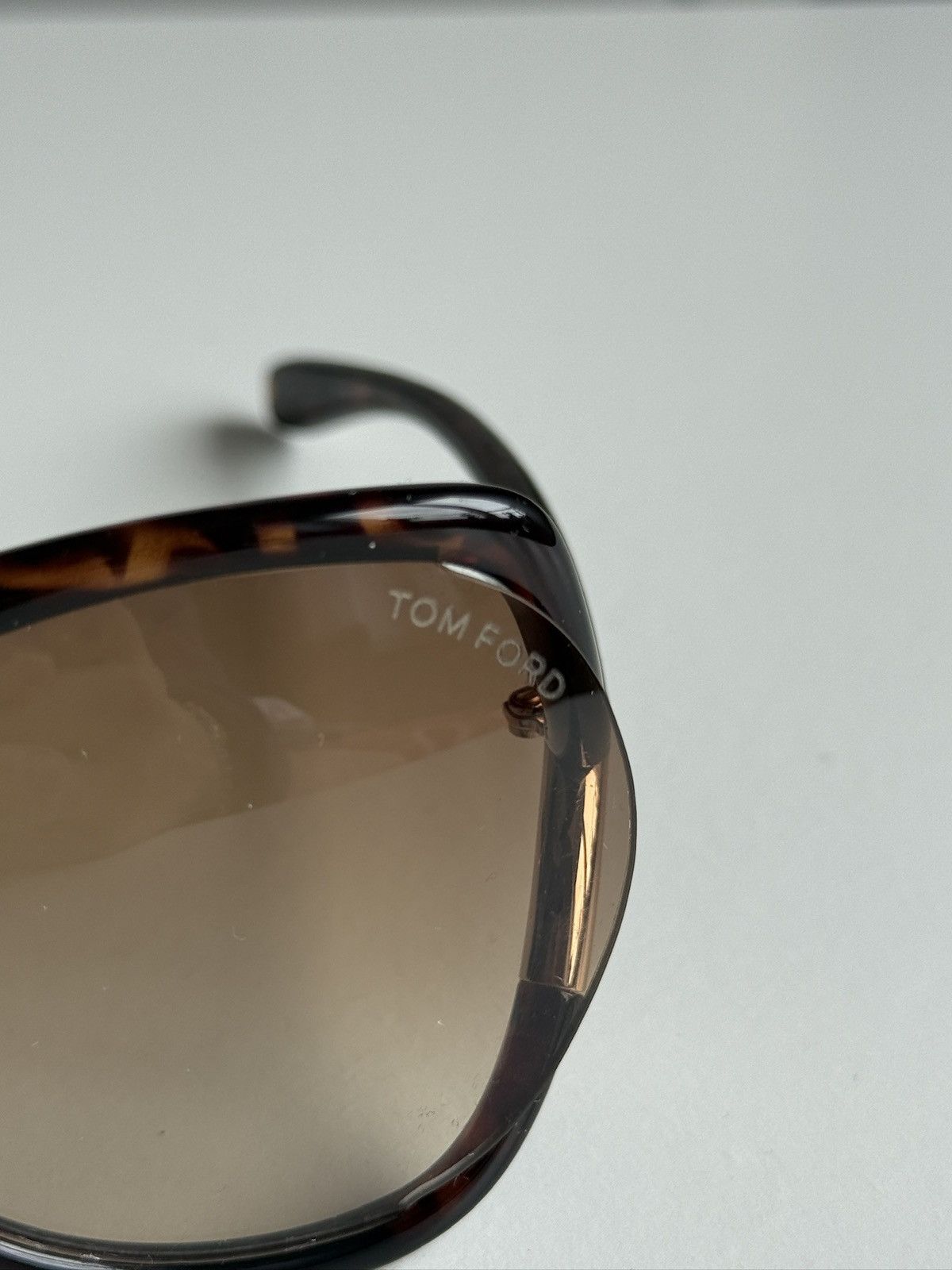 Designer × Tom Ford Tom Ford oval sunglasses designer luxury old money classy y2k Size ONE SIZE - 4 Thumbnail