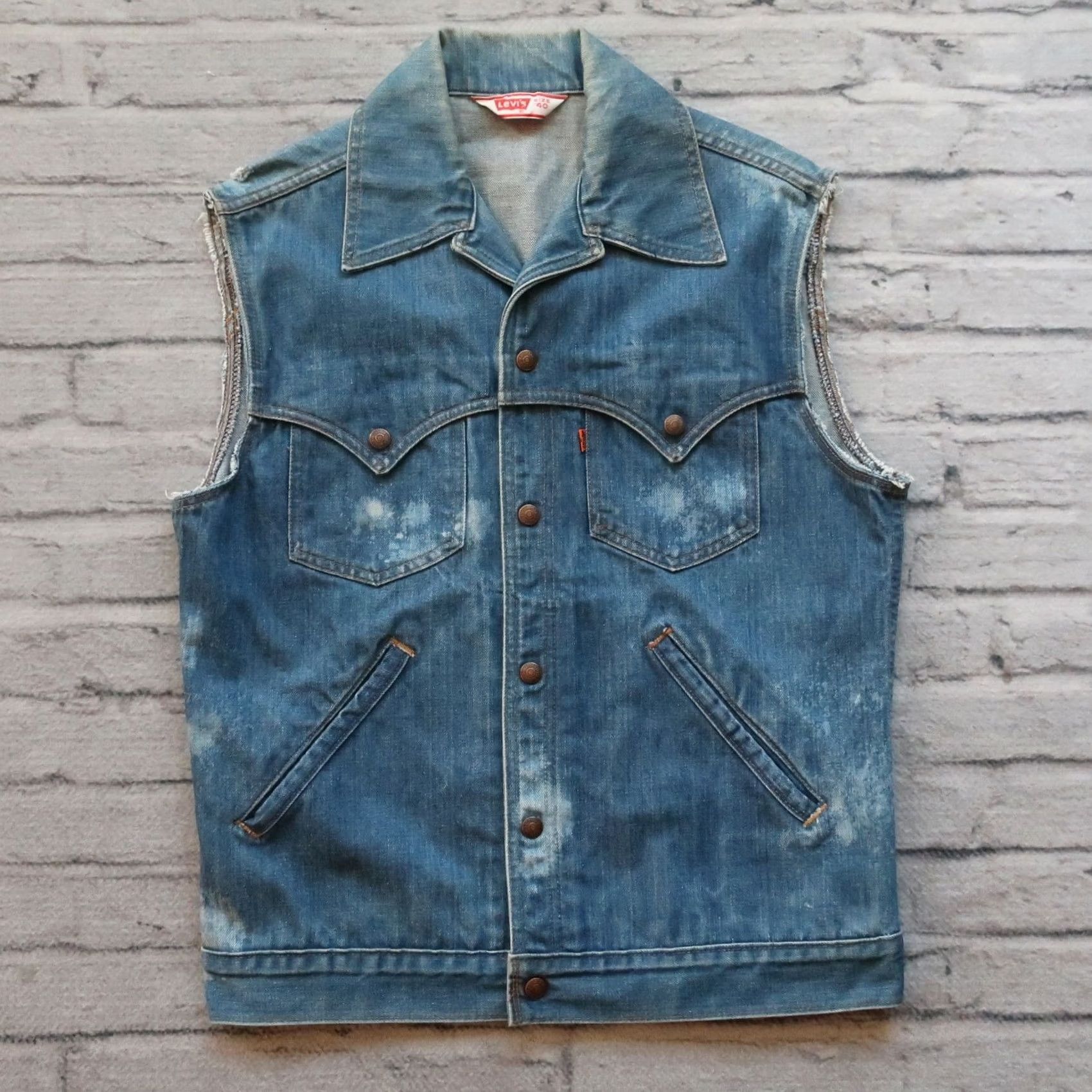 Levi's Vintage Levi's Denim Trucker Jean Jacket Vest 40 Light Wash Men Jacket USA 70509-0616 Size US 40 / EU 56 - 2 Thumbnail
