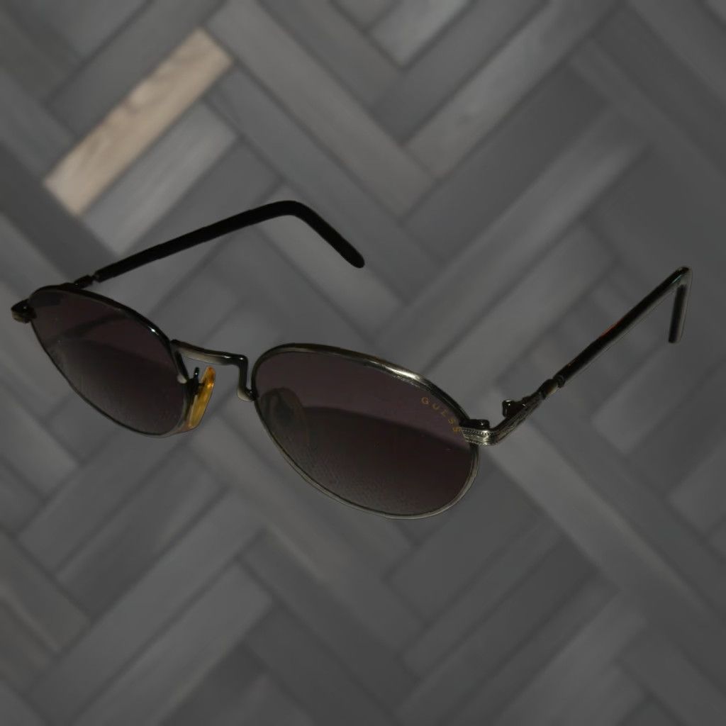 Guess VINTAGE GUESS Black Shield Sunglasses Men Size ONE SIZE - 1 Thumbnail