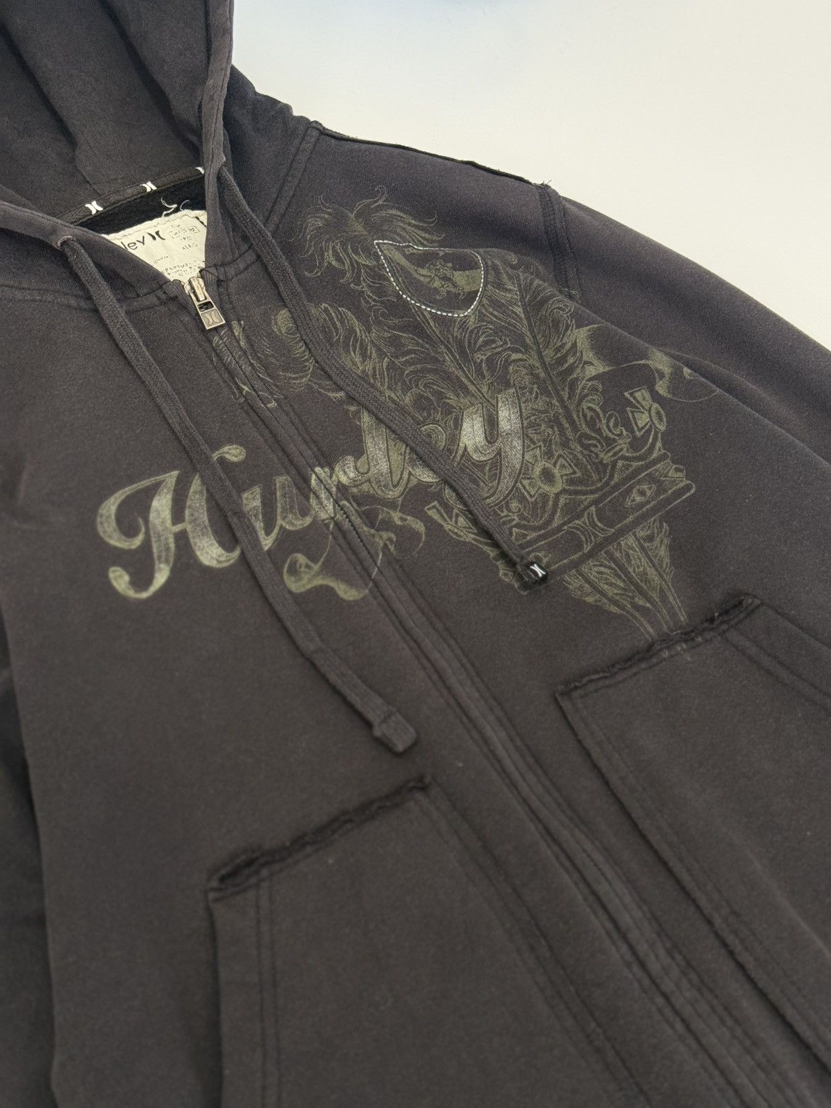Hurley 🏄🏿‍♂️ Hurley Surf & Skate indipendent Distressed Black Hoodie -M Size US M / EU 48-50 / 2 - 4 Thumbnail