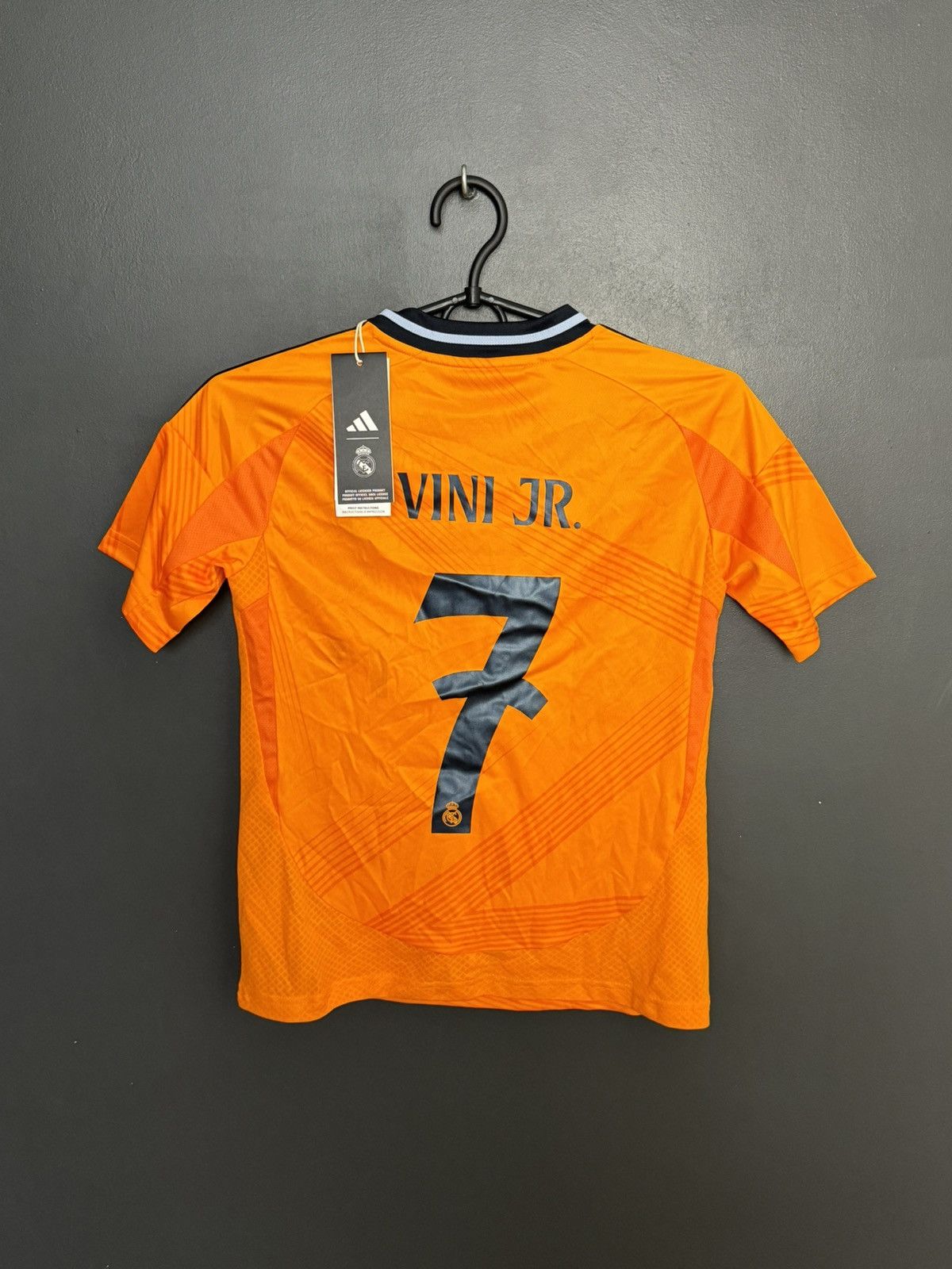 Adidas KIDS New Real Madrid 24/25 Away Vinicius Jr Football Jersey Size US XS / EU 42 / 0 - 1 Thumbnail