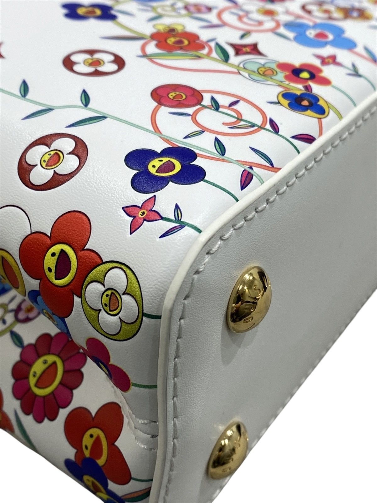 Louis Vuitton × Takashi Murakami Louis Vuitton x Takashi Murakami Capucines White Leather Bag Size ONE SIZE - 6 Thumbnail