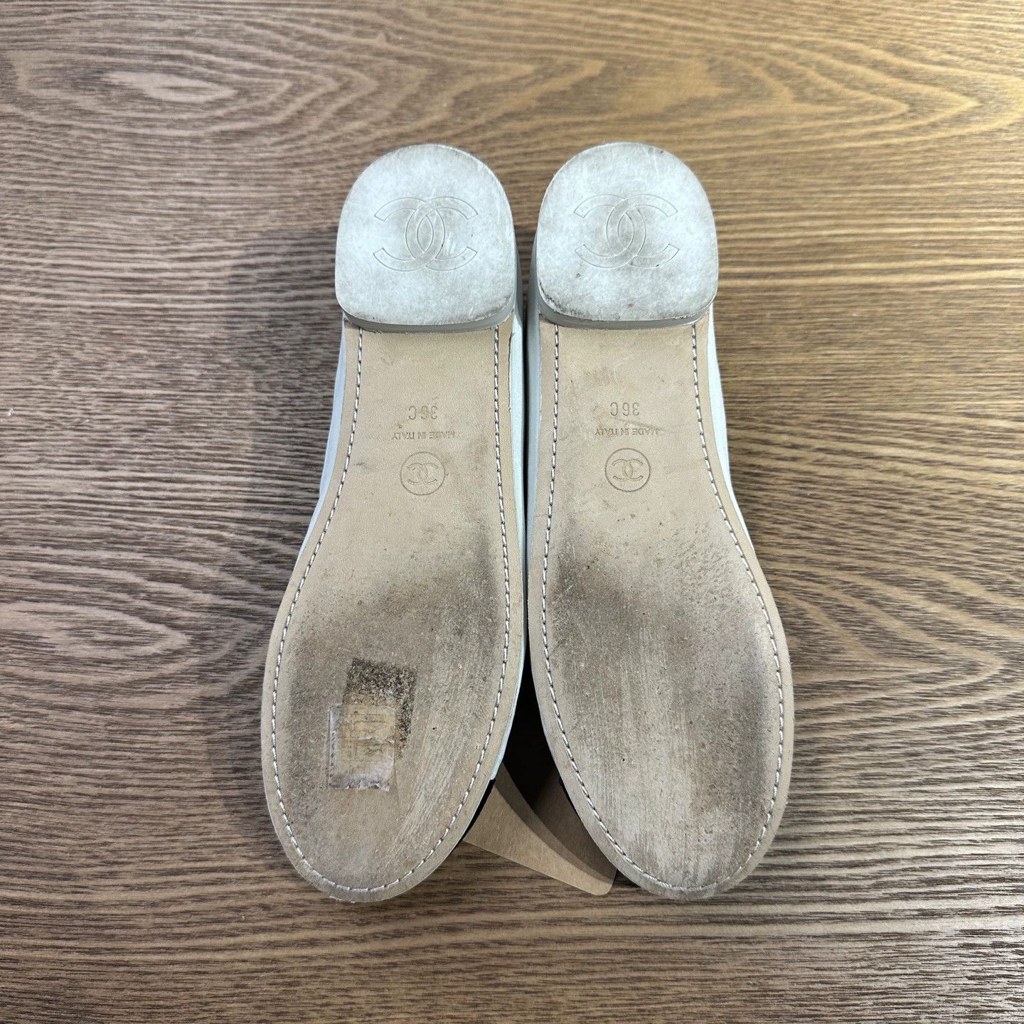 Chanel Chanel Double C velvet Mary Jane flats size 36 Size US 5.5 / IT 35.5 - 6 Thumbnail