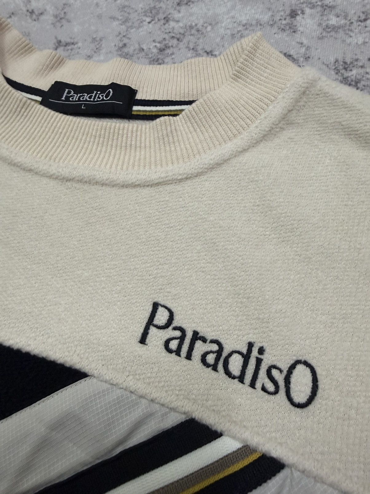 Vintage Vintage 90s ParadisO Small Logo Sweatshirt Size US L / EU 52-54 / 3 - 7 Thumbnail