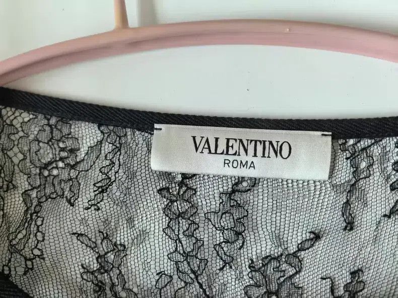 Valentino Valentino Little black dress with classic lace stitching Size L / US 10 / IT 46 - 6 Thumbnail