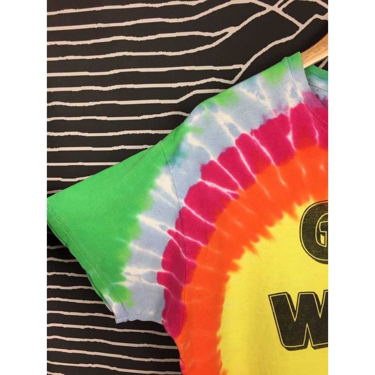 Gildan × Vintage Get Wise Classic Psychedelic Tie Dye Crew Staff Tee Size US L / EU 52-54 / 3 - 4 Thumbnail