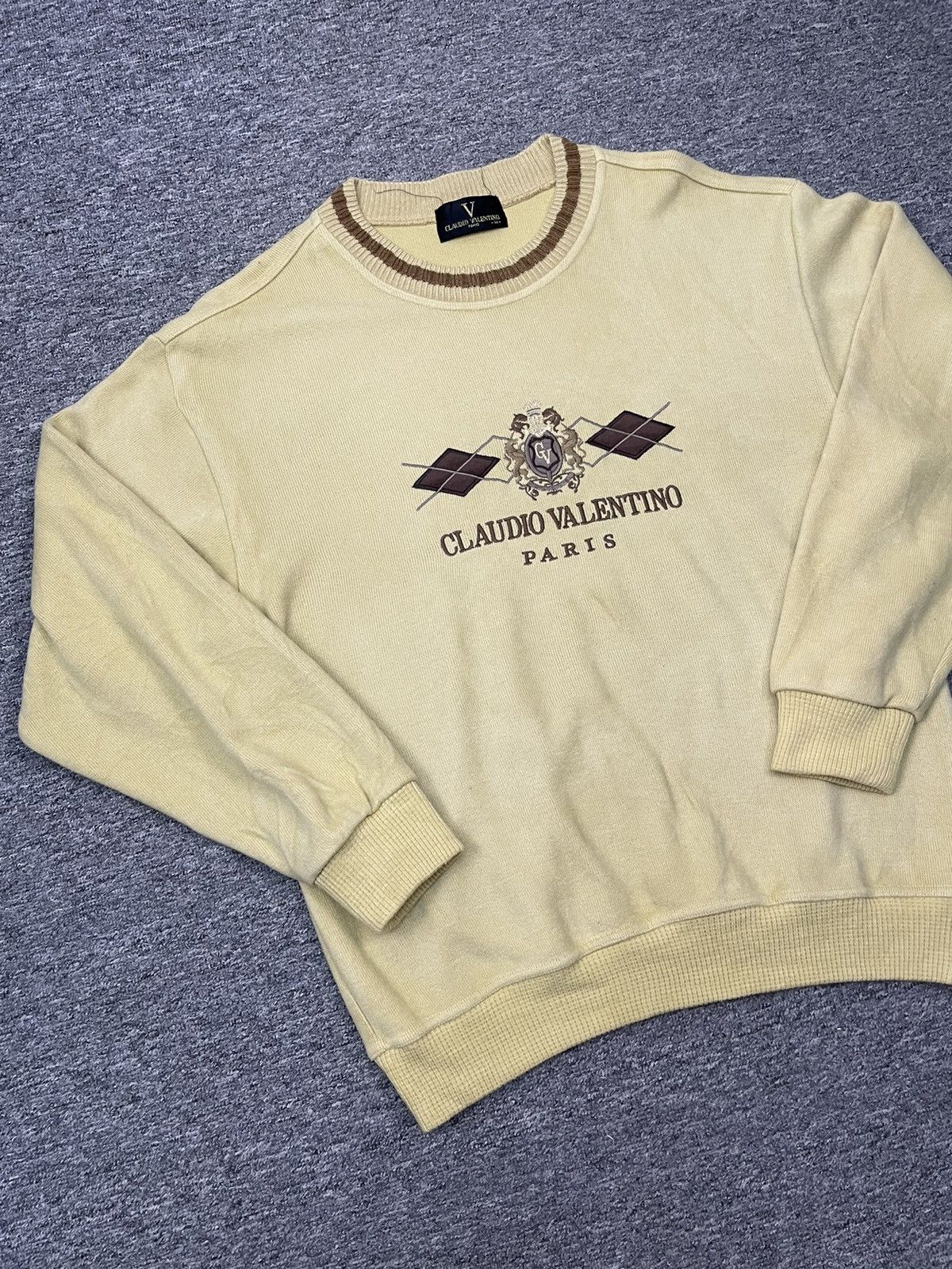 Valentino Vintage Claudio Valentino Sweatshirt Crewneck Spellout Size US M / EU 48-50 / 2 - 3 Thumbnail