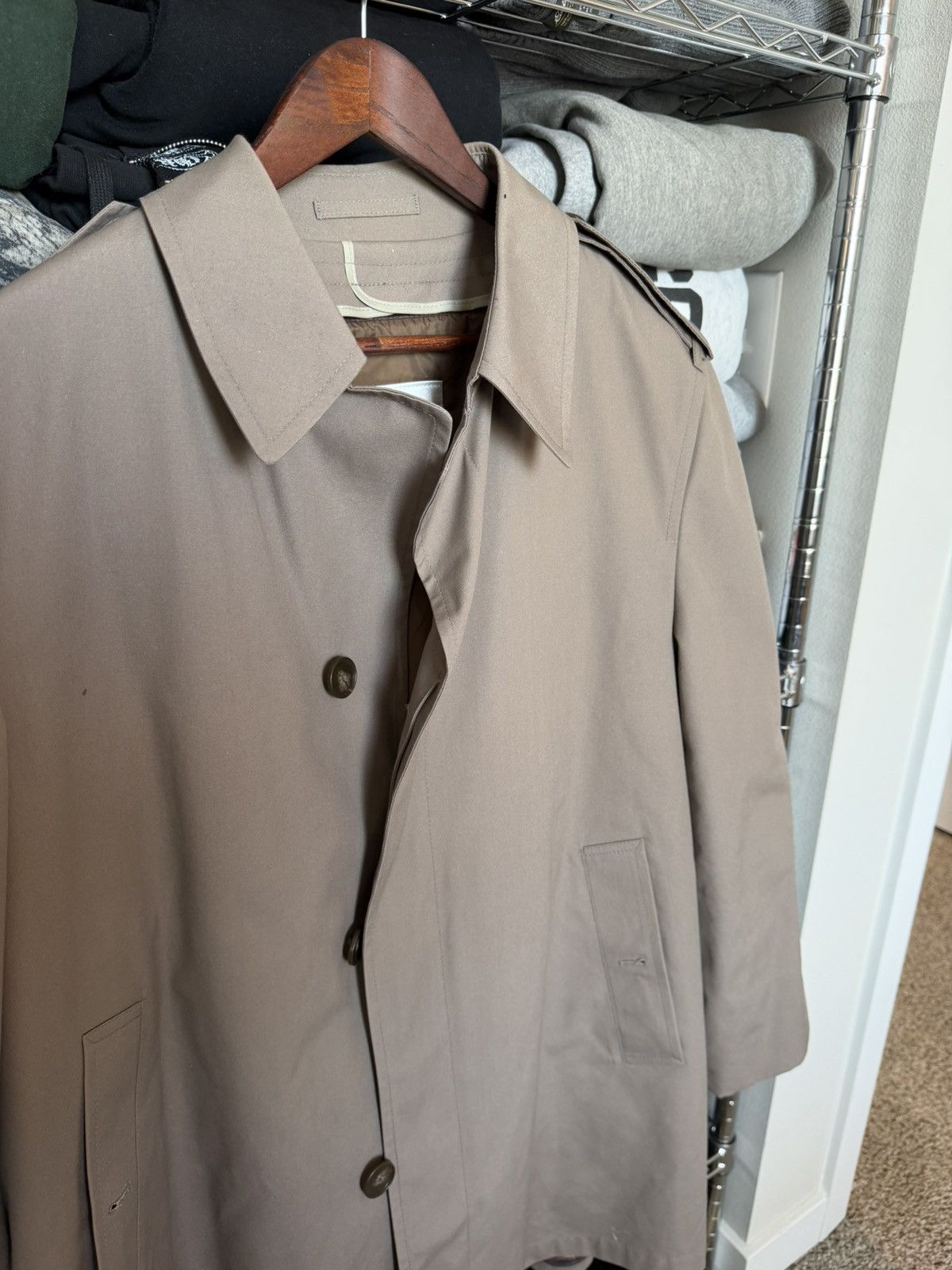London Fog Vintage London Fog trench coat Size US L / EU 52-54 / 3 - 2 Thumbnail