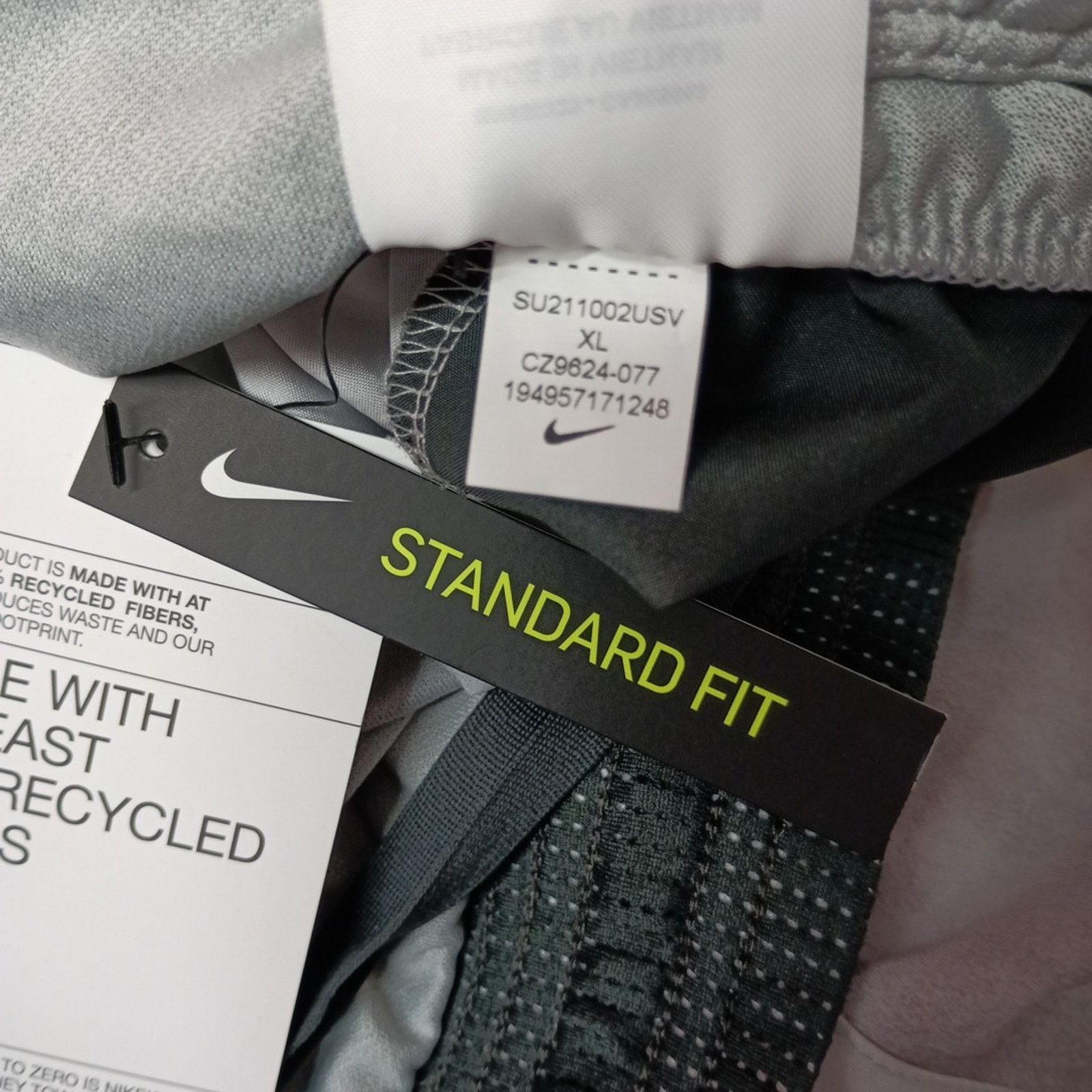 Nike Nike Women's Icon Clash Running Shorts Gray Size XL New Size 36" / US 14 / IT 50 - 5 Thumbnail