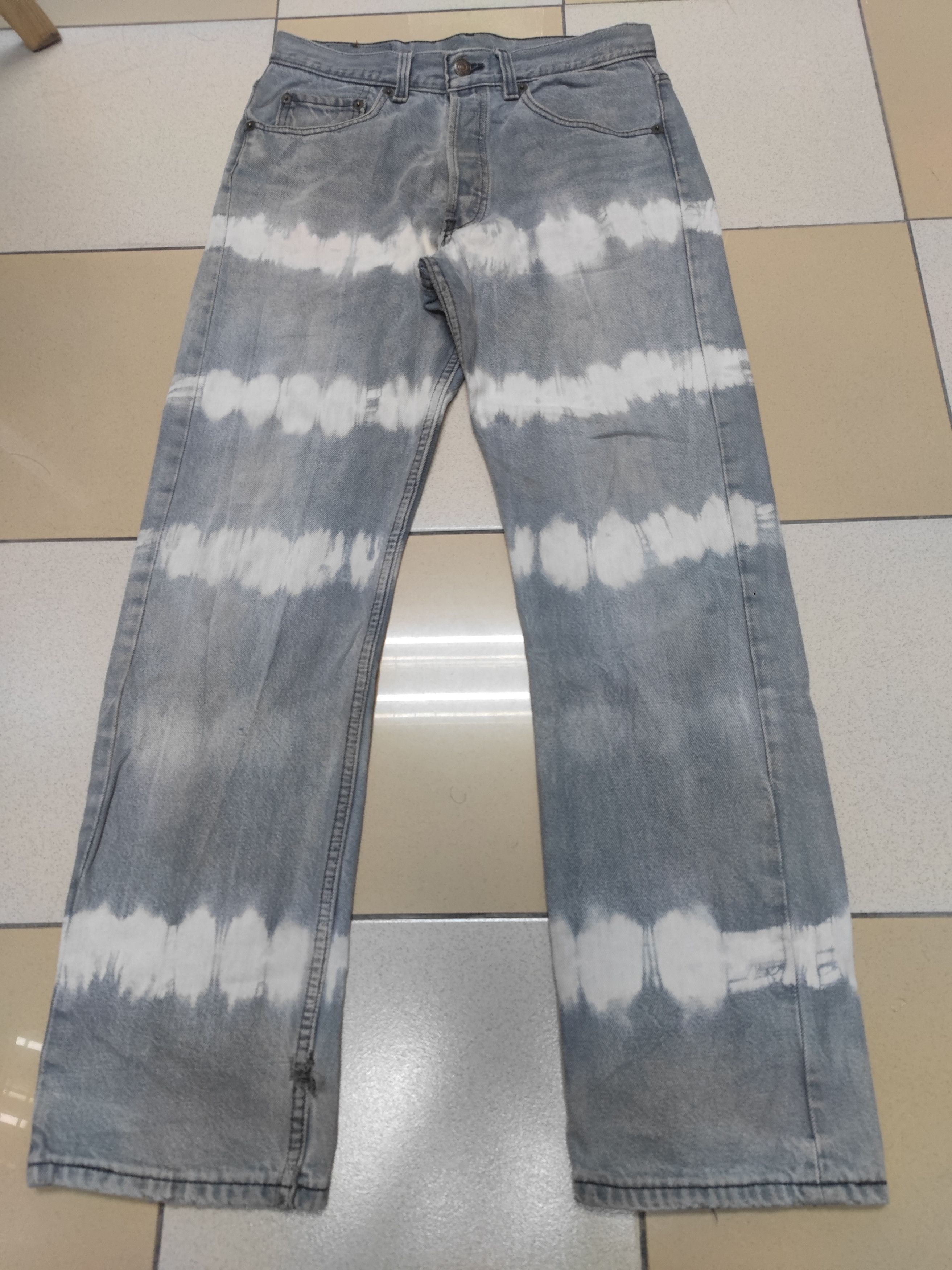 Vintage Levi's 501 Grey Distressed