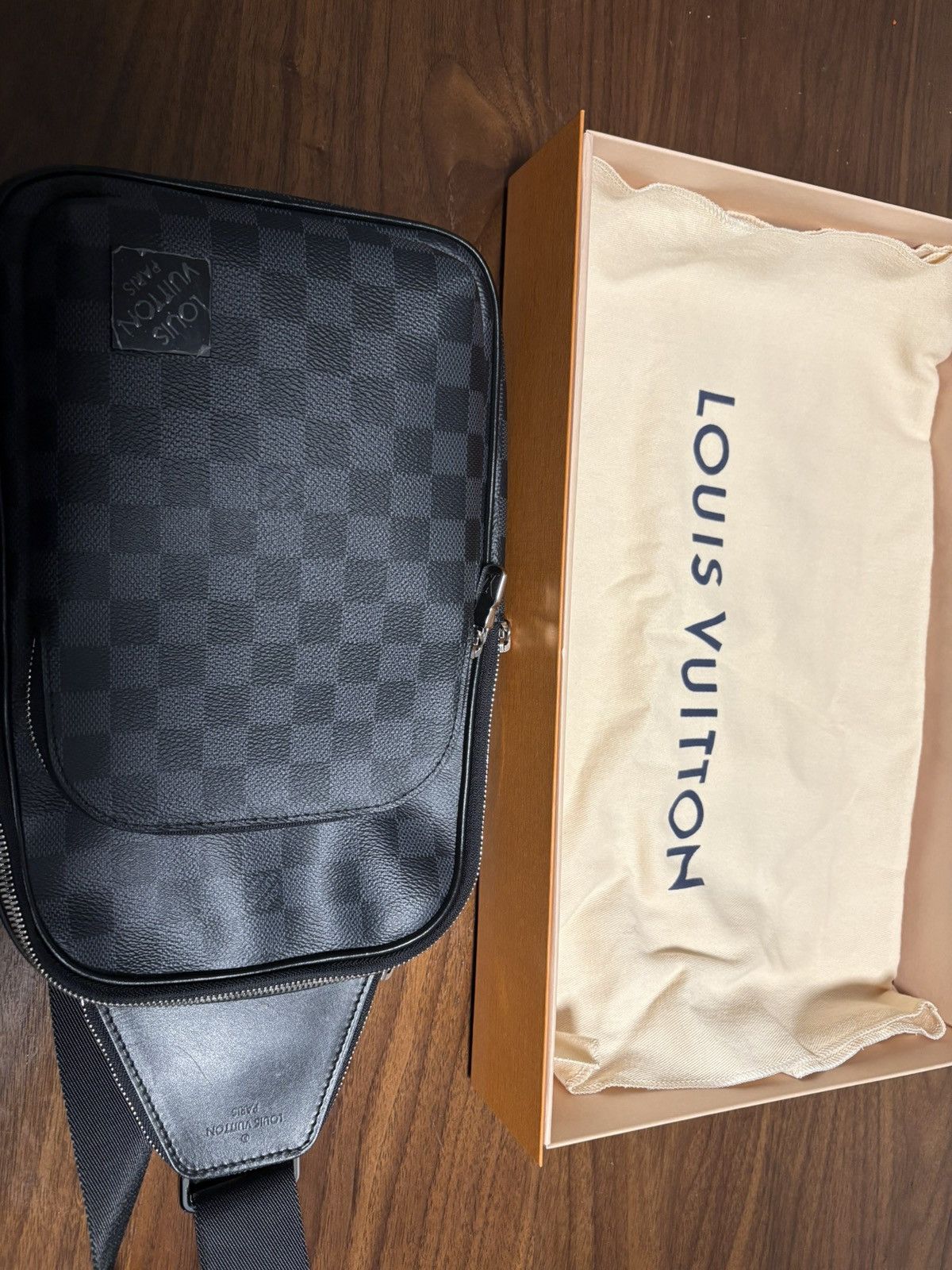 Louis Vuitton Louis Vuitton Avenue Sling Bag Size ONE SIZE - 7 Thumbnail