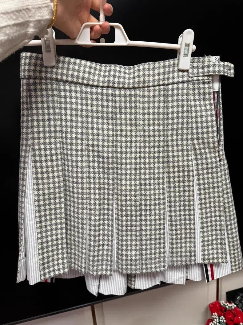 Thom Browne Thom Browne Woolen Pleated Skirt Size 26" / US 2 / IT 38 - 1 Thumbnail