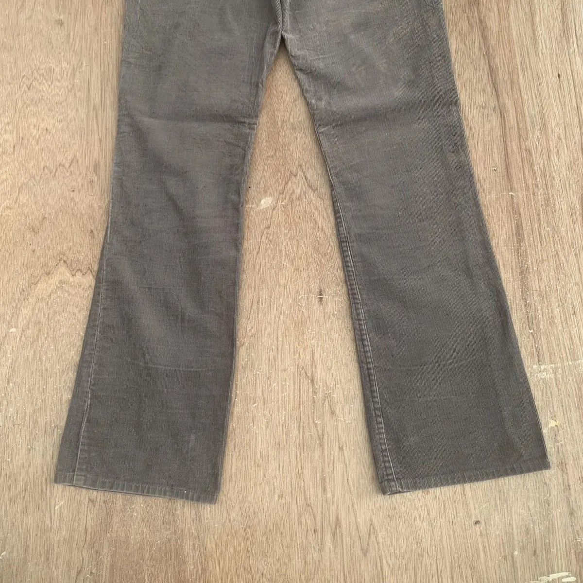 Levi's 💥1990’s VINTAGE LEVI’S 517 JEANS FLARE LEVIS CORDUROY PANTS Size US 28 / EU 44 - 18 Thumbnail