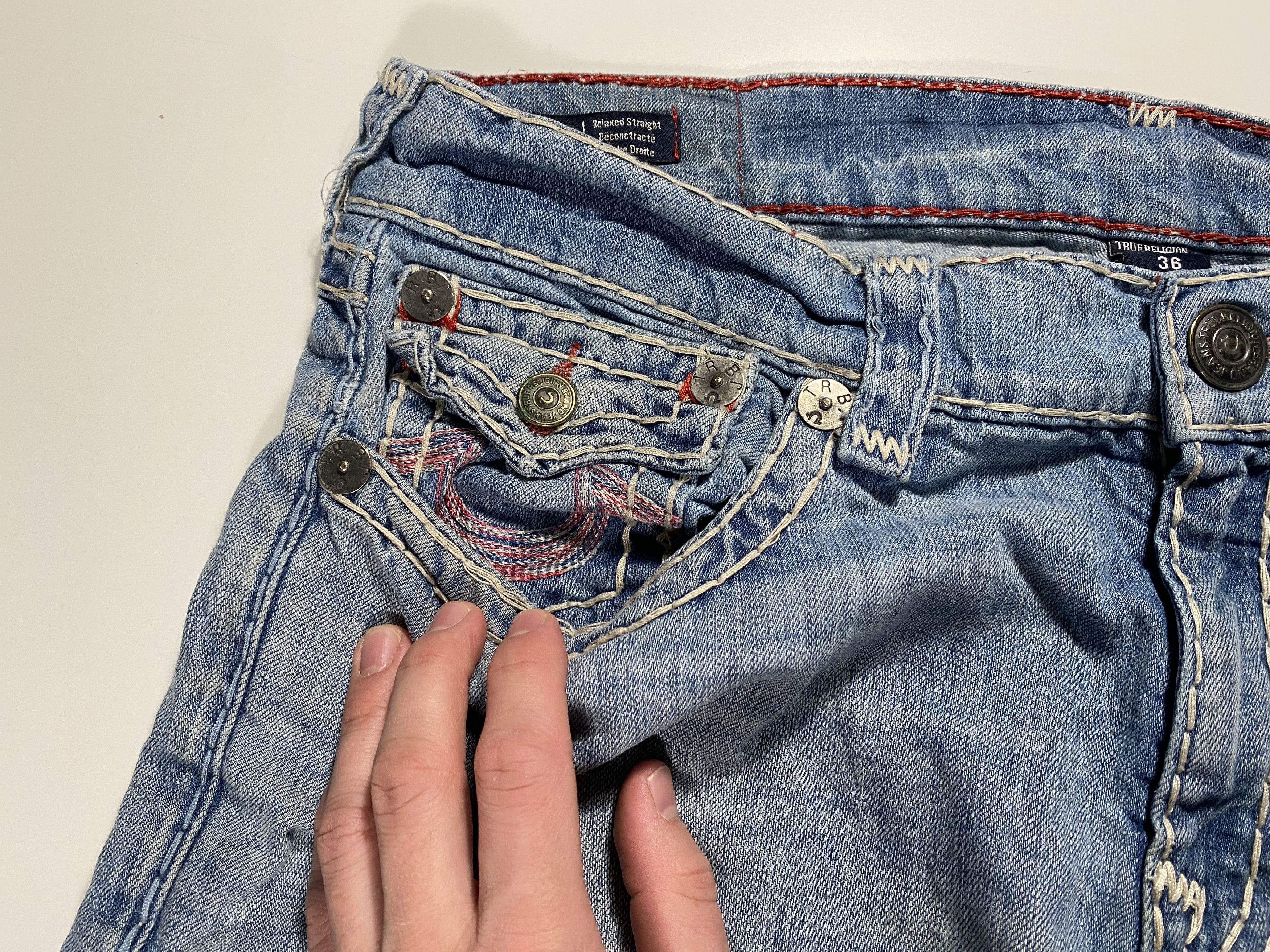 True Religion True Religion Ricky w/ Flaps Red Stitch Relaxed Jeans 38x32 Size US 38 / EU 54 - 6 Thumbnail