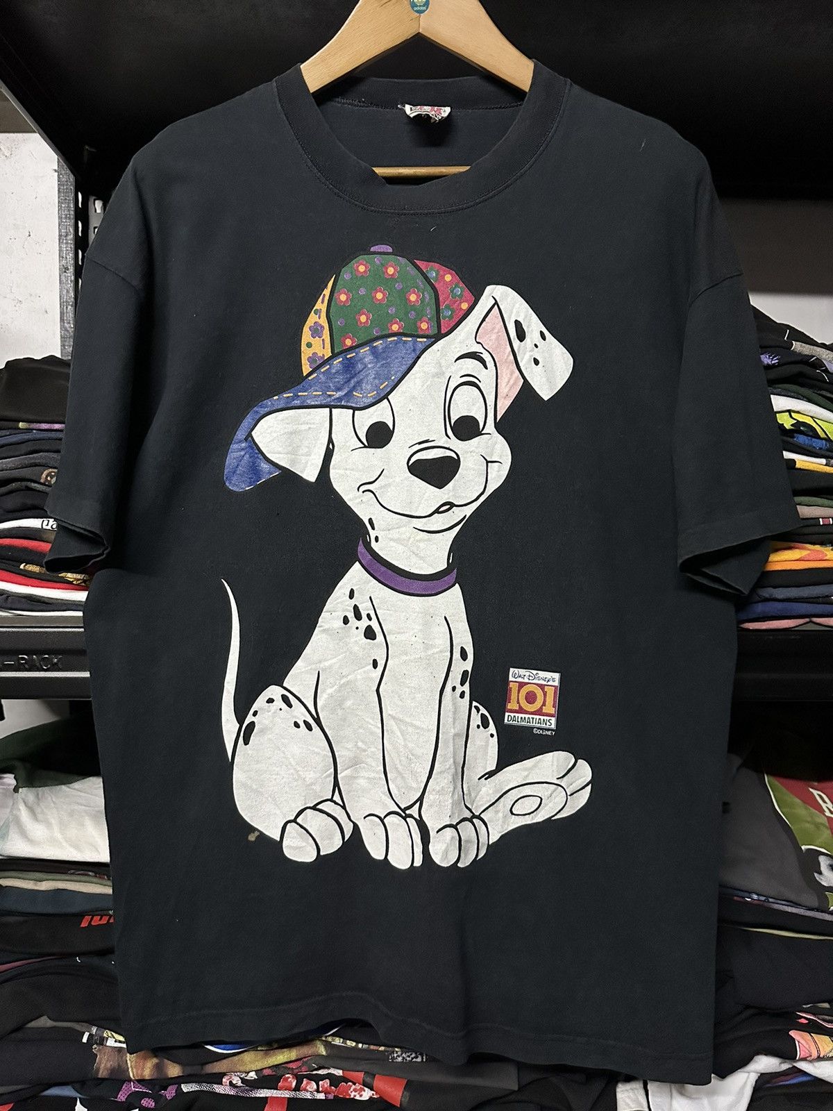 Disney Vintage 90s Walt Disney Dalmatians Faded Tee Size US XL / EU 56 / 4 - 1 Thumbnail