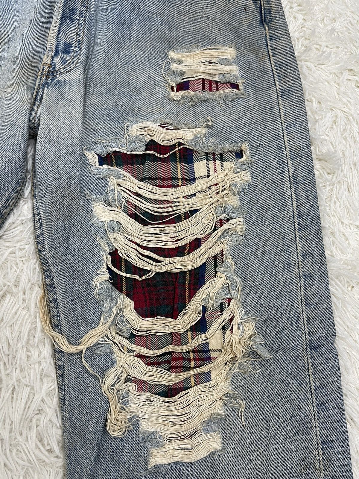 Levi's Custom distressed jeans Fashion Style Size US 35 - 6 Thumbnail