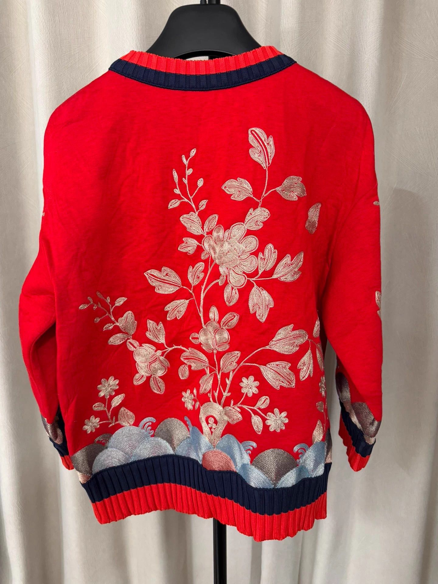 Gucci Gucci Runway Red Gold Embroidered Cardigan XS Size XS / US 0-2 / IT 36-38 - 4 Thumbnail