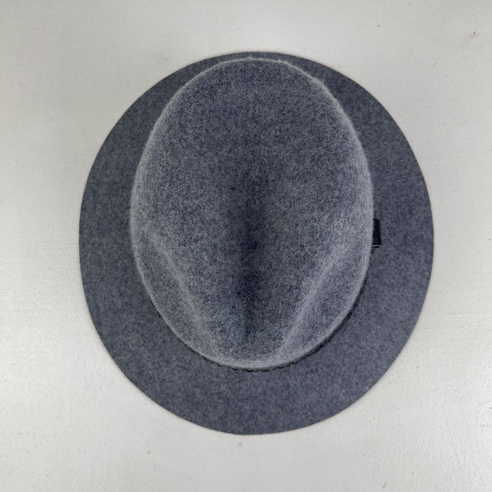 Forever 21 Grey Felt Fedora Hat Short Brim Black Faux Leather Band Size ONE SIZE - 9 Thumbnail