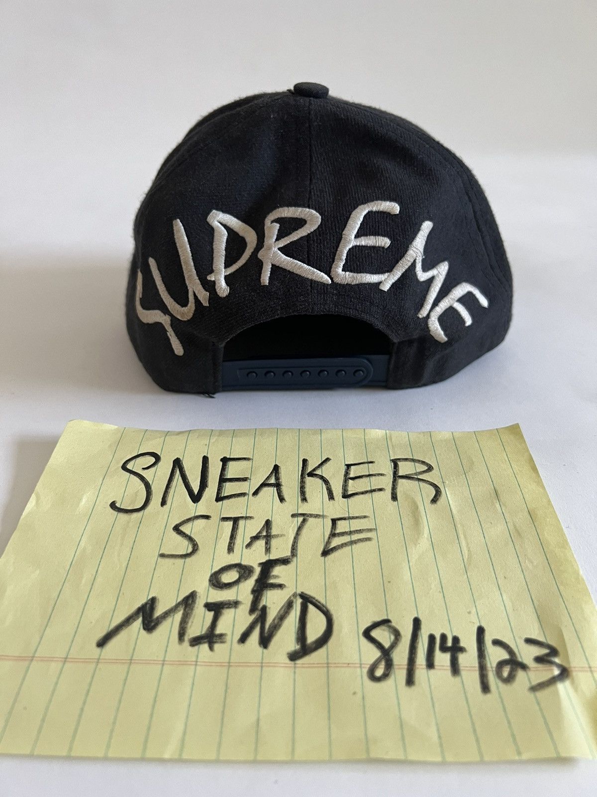 MLB RARE Navy SUPREME YANKEES SNAPBACK SS15 Fast shipping Size ONE SIZE - 5 Thumbnail