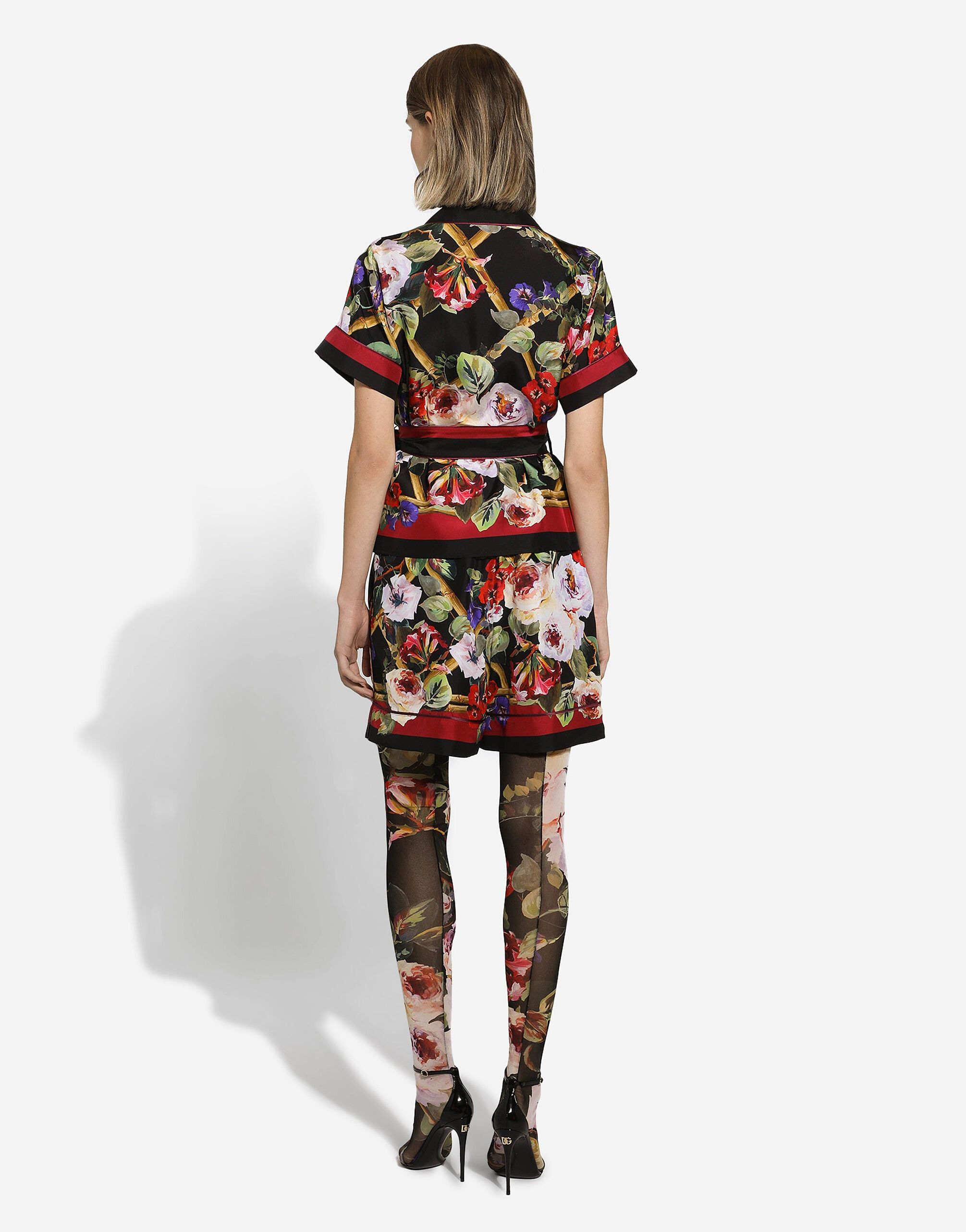 Dolce & Gabbana o1y0925 Short in Multicolor Size 27" / US 4 / IT 40 - 3 Thumbnail