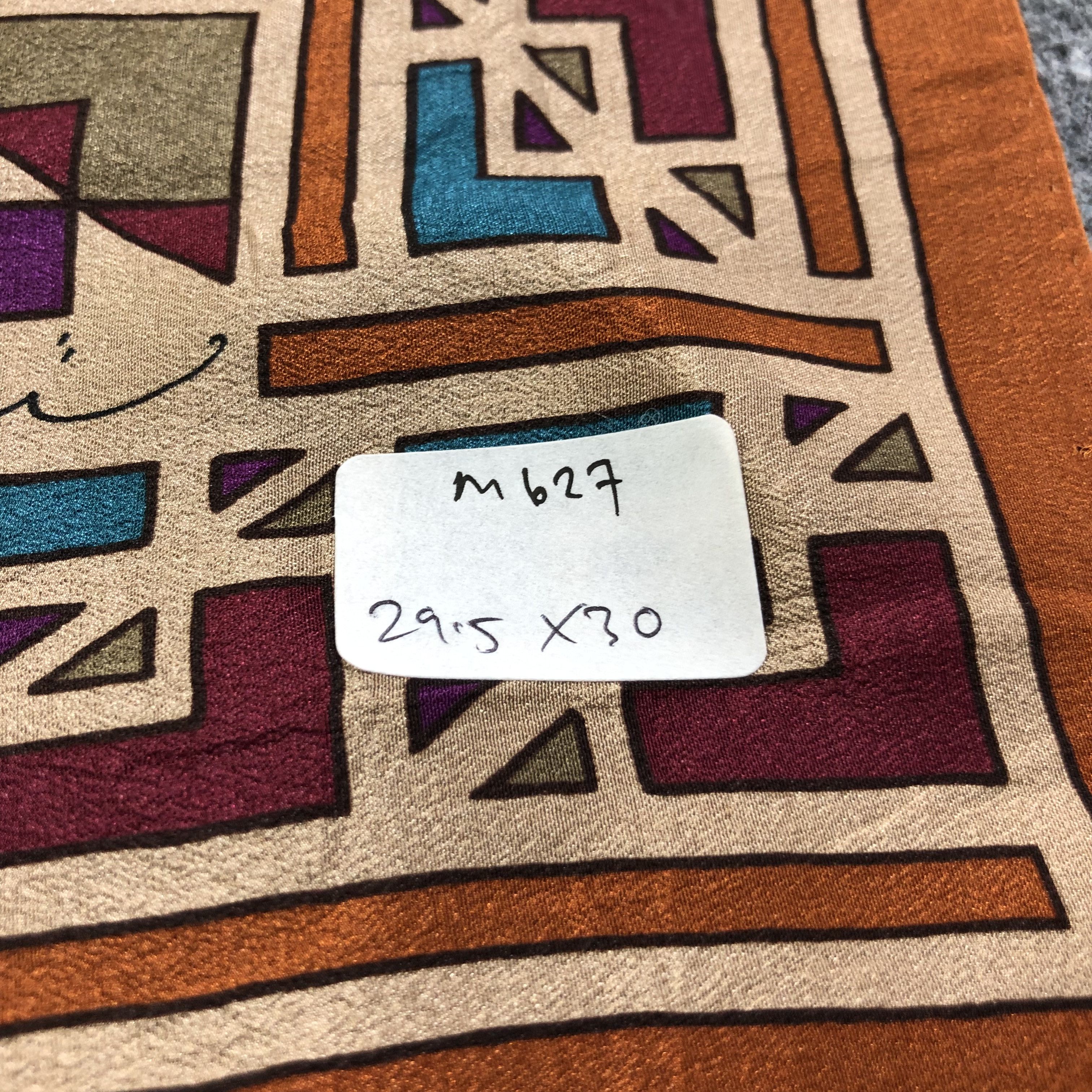 Japanese Brand Yukiko Hanai Silk Scarf M627 Size ONE SIZE - 6 Thumbnail