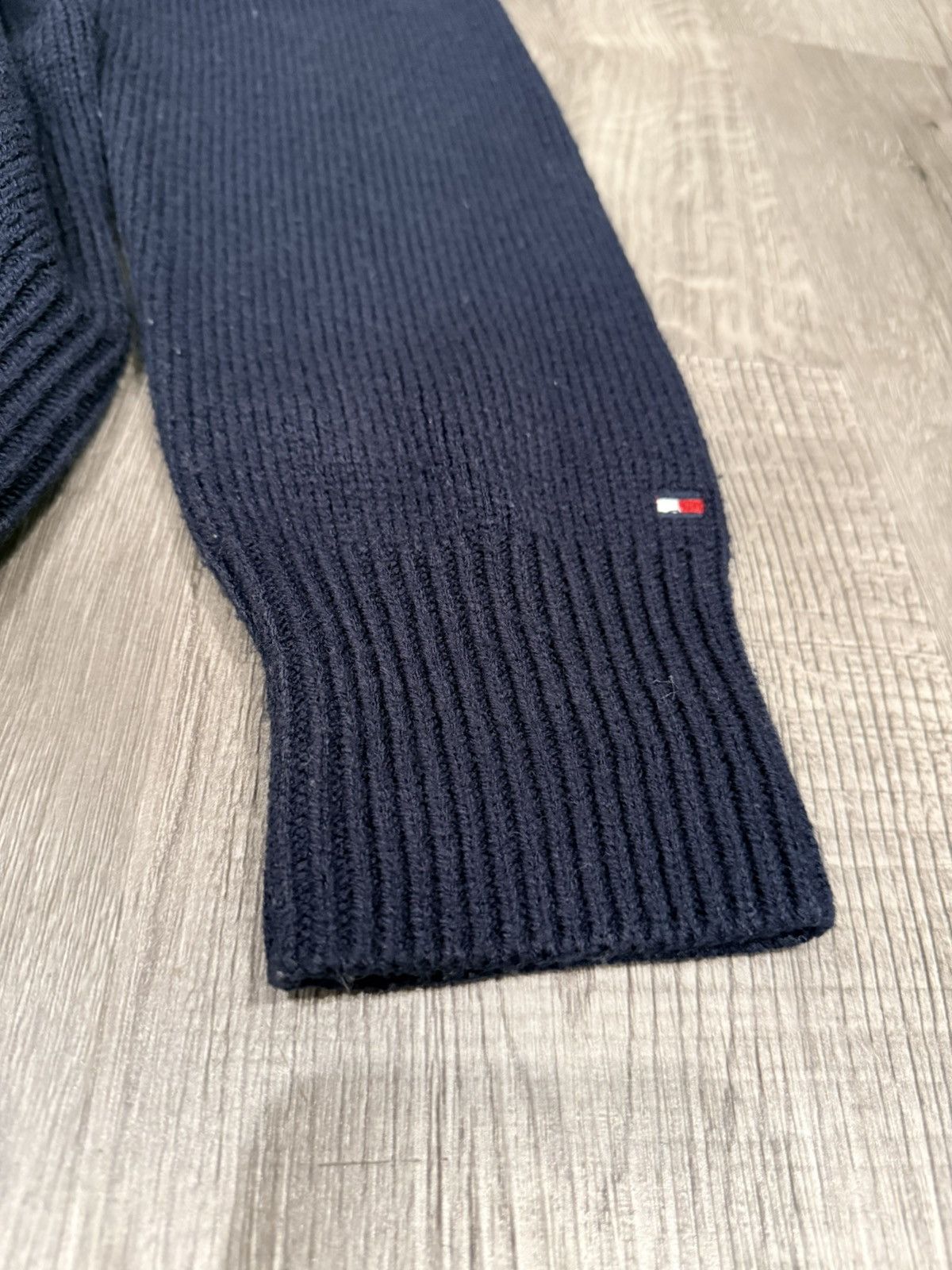Tommy Hilfiger Tommy Hilfiger turtle neck sweater Size L / US 10 / IT 46 - 2 Thumbnail