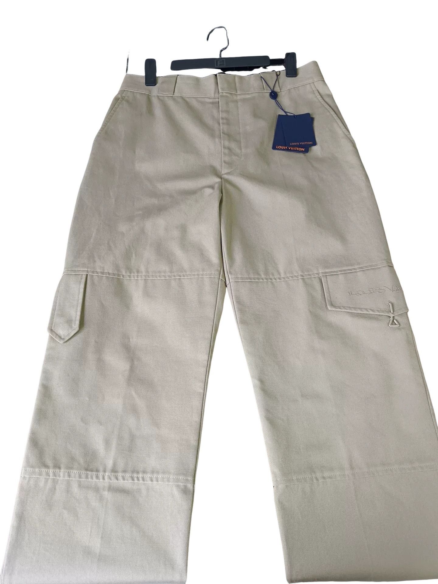 Louis Vuitton Louis Vuitton Embroidered Logo Cargo Pants 40 Size US 26 / EU 42 - 1 Thumbnail