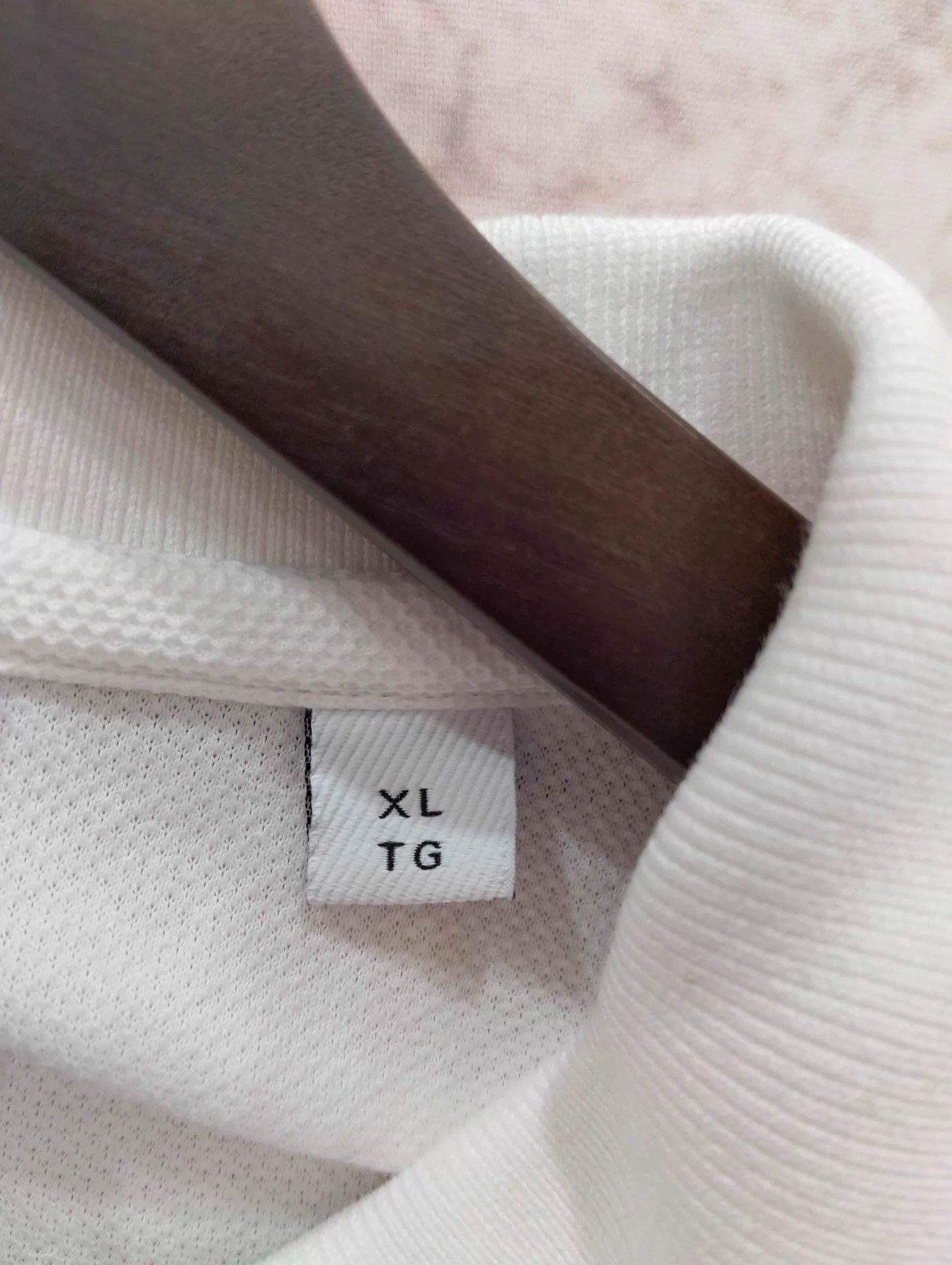 Burberry BURBERRY Chest Embroidered Logo ShortSleeve Polo XL Size US XL / EU 56 / 4 - 4 Thumbnail