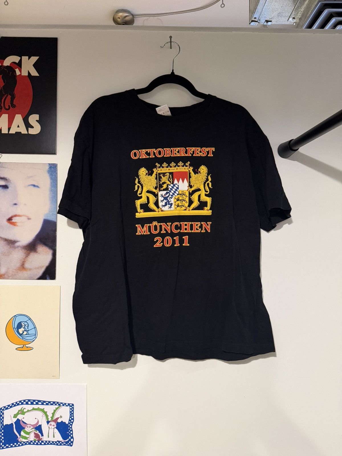 Vintage Vintage German 2011 Oktoberfest München boxy tee Size US L / EU 52-54 / 3 - 1 Thumbnail