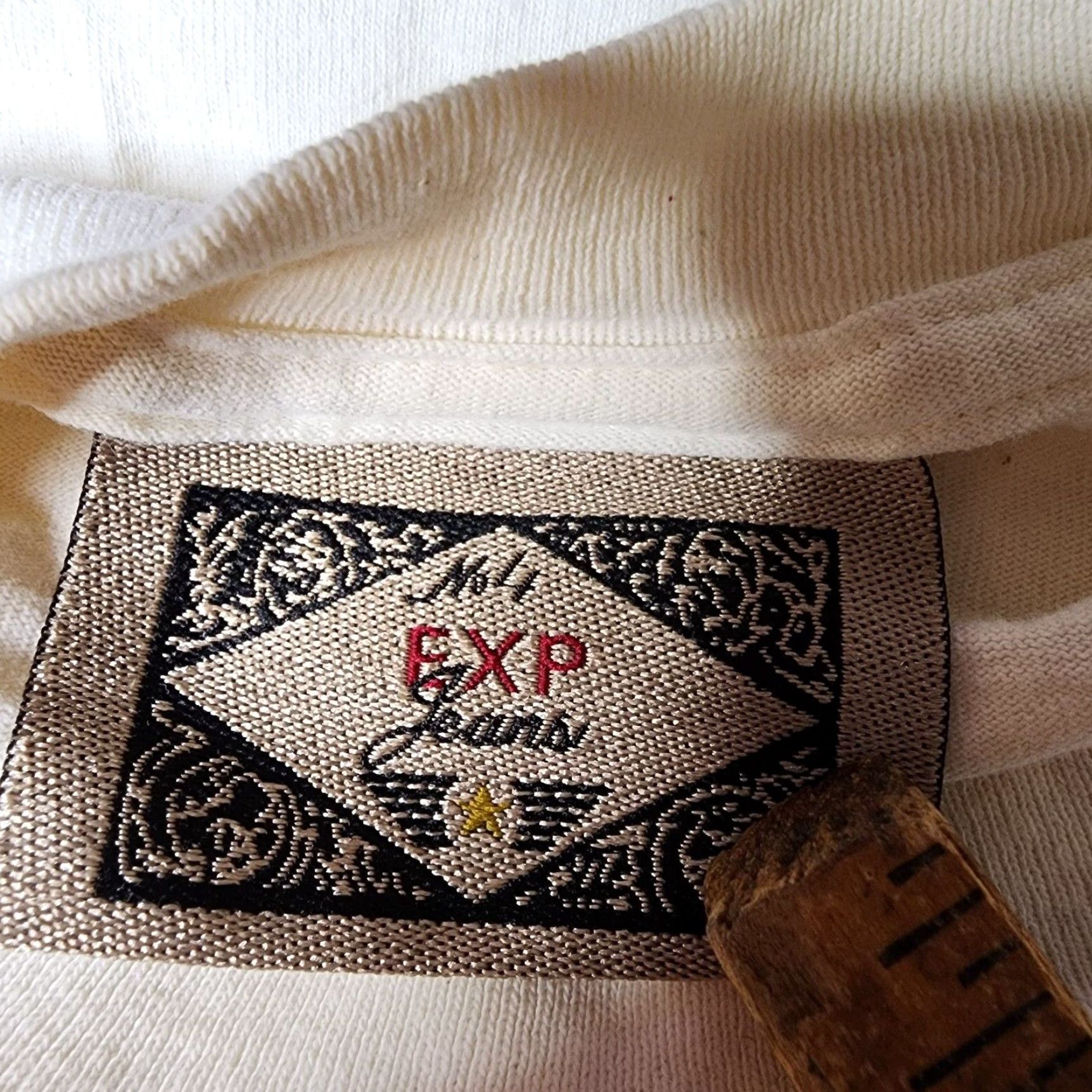 Express VINTAGE Express Jeans Shirt Mens XL Beige ShortSleeve Crew Neck Made In US Single Stitch 90s? Size US XL / EU 56 / 4 - 7 Thumbnail