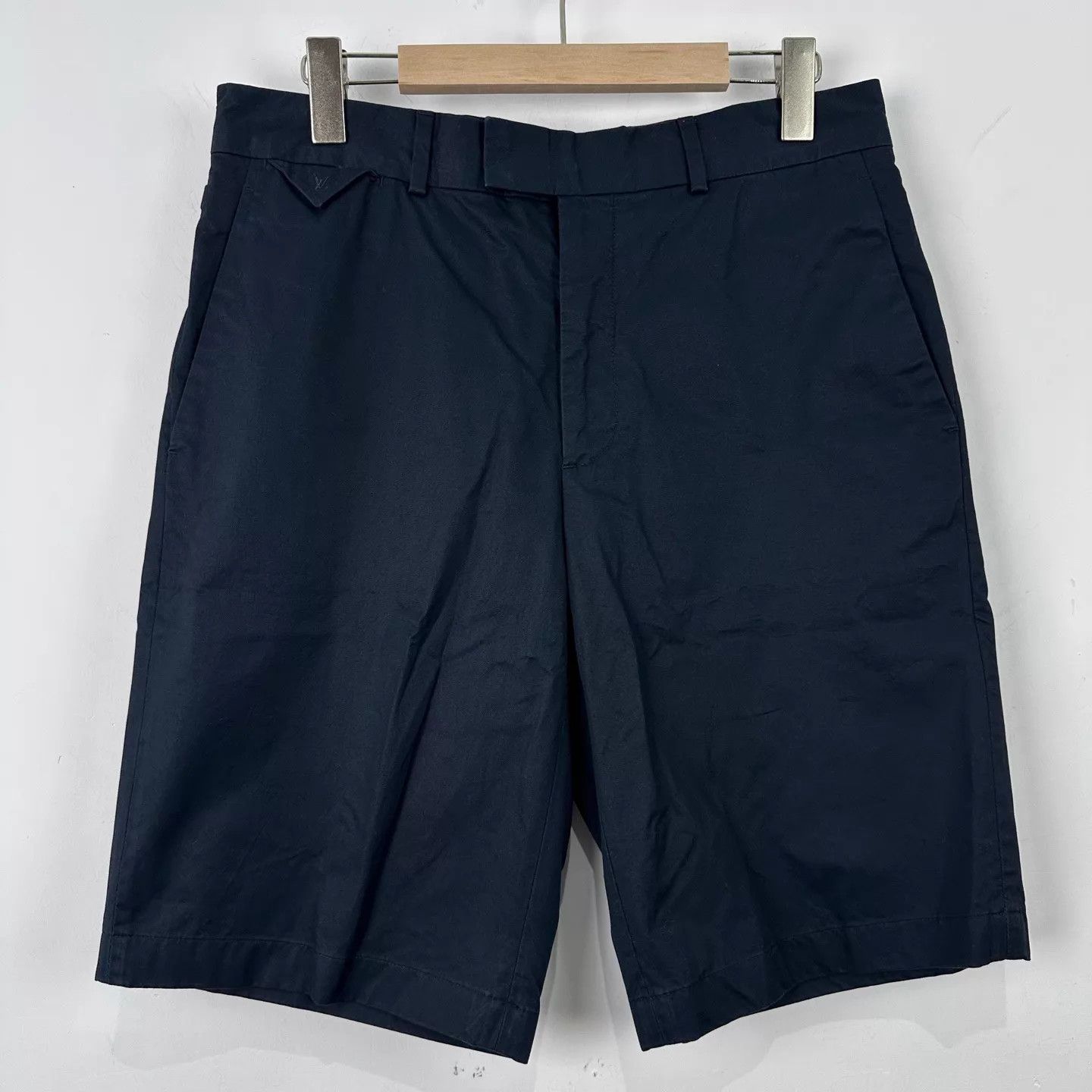 Louis Vuitton LV Navy Blue Shorts 40 (99new) Size US 40 / EU 56 - 1 Thumbnail
