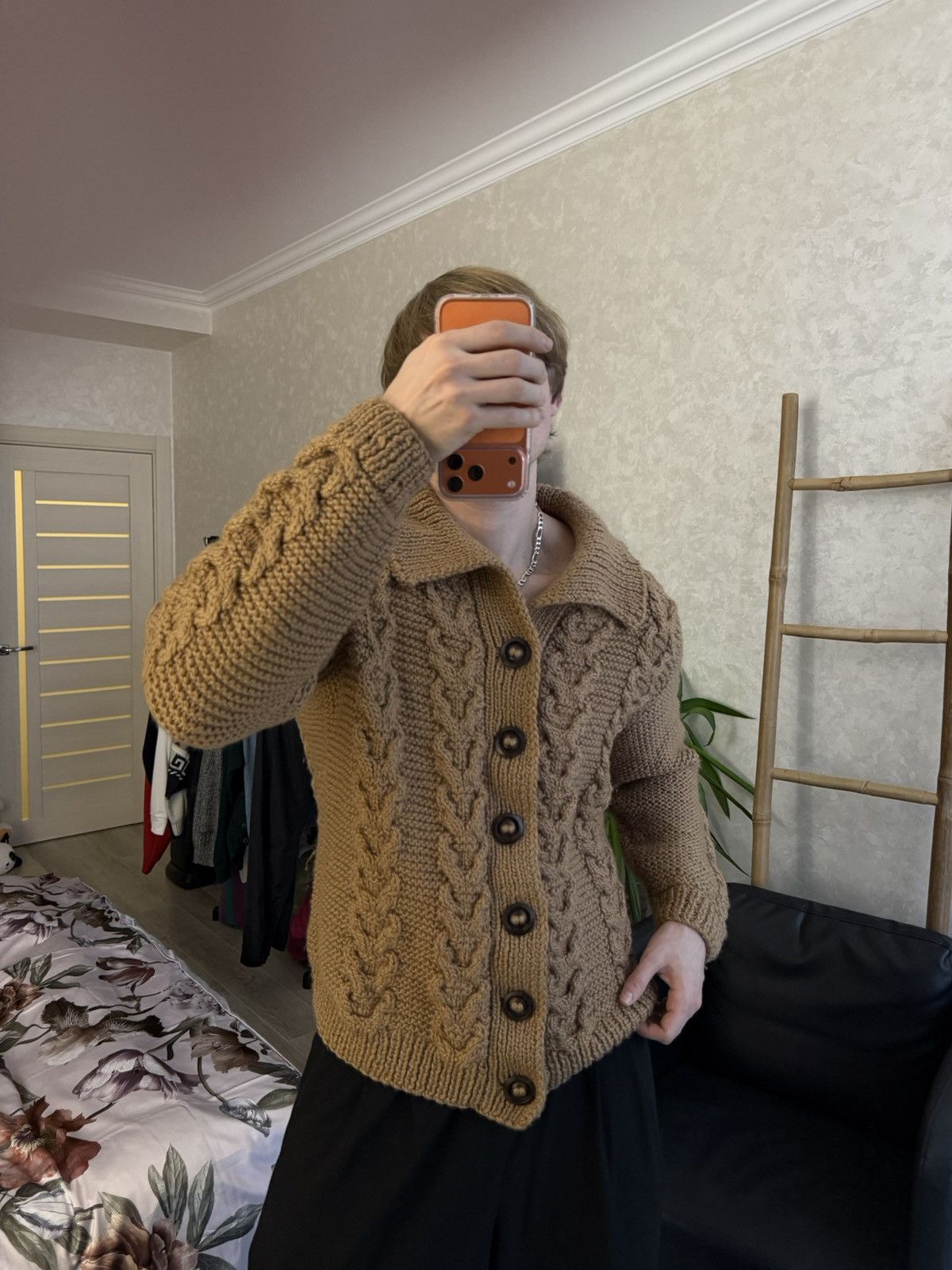 Handmade Hand Made Vintage Brown Button Heavy Sweater Cardigan Size US L / EU 52-54 / 3 - 1 Thumbnail