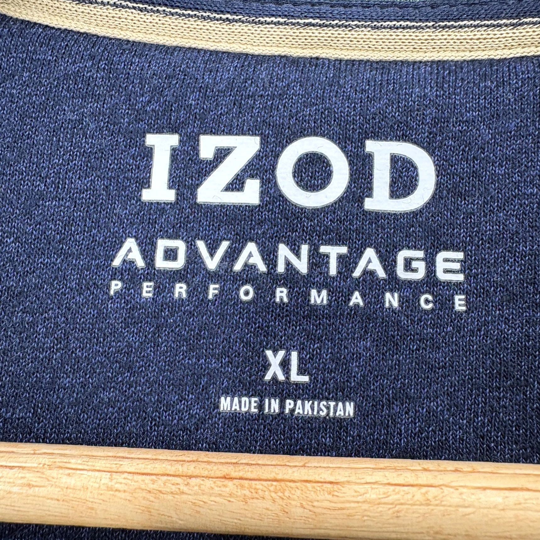 Izod VINTAGE? No, it's not vintage. IZOD Sweatshirt Mens XL Pullover Green Advantage Performance 1/4 Zip Fleece Logo Size US XL / EU 56 / 4 - 4 Thumbnail